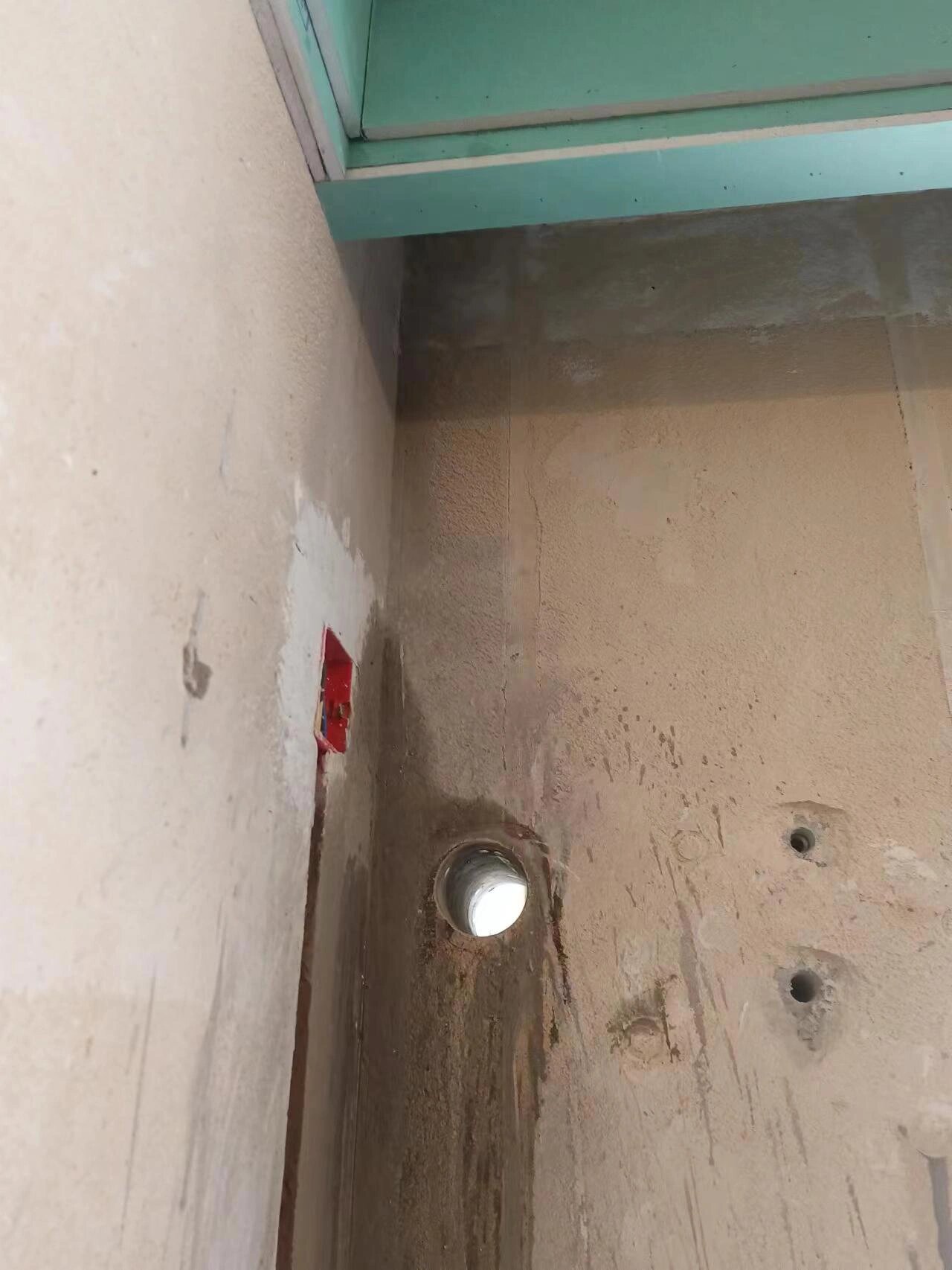 空调打孔,一个40元