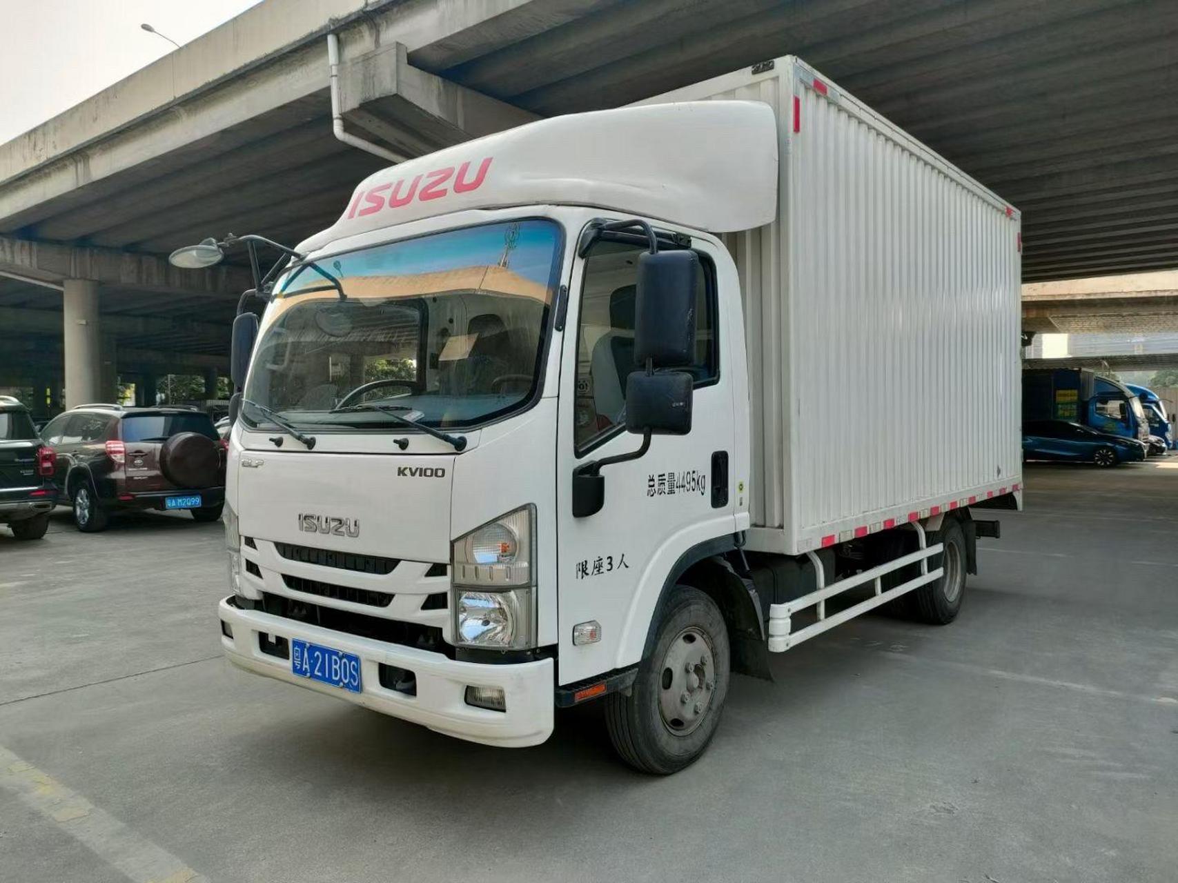 2022年10月,五十铃kv100厢式货车,单排4米2中体车厢,国六五十铃柴油2