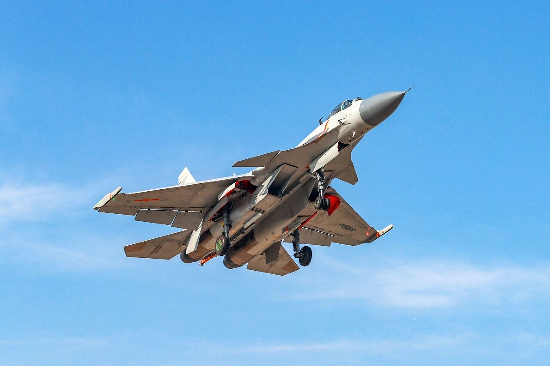 歼15飞鲨舰载机