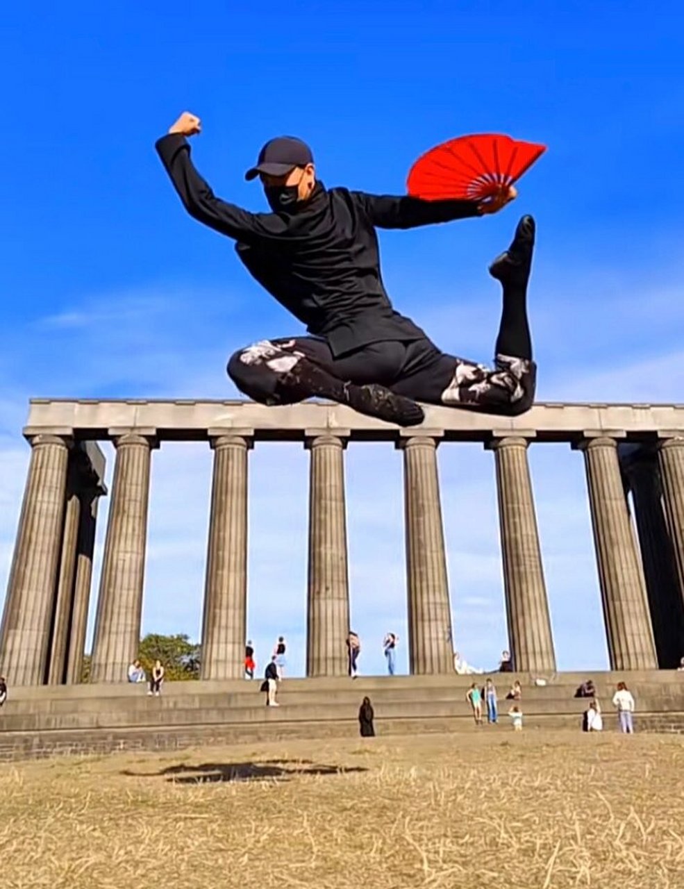 爱丁堡艺术节看中国舞者马蛟龙老师表演 边缘艺术节