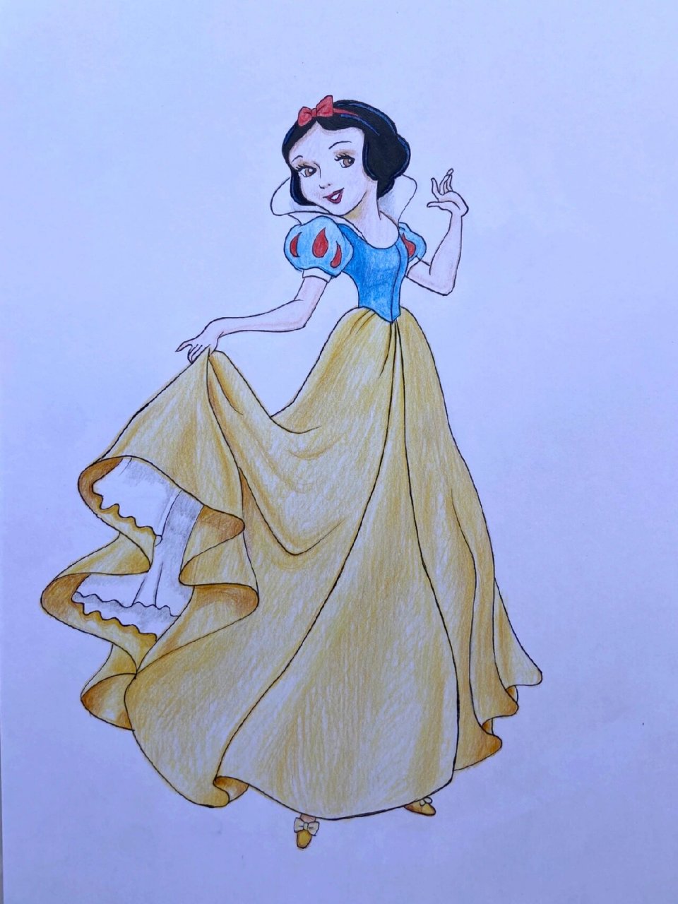 迪士尼公主—黑白配 一个是肤白貌美的白雪公主,一个是迪士尼史上第一