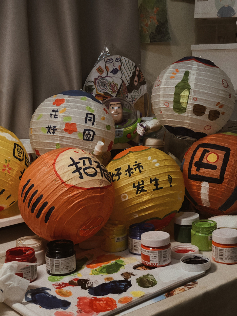 中秋节|手绘灯笼画些可可爱爱的东东 给买回来的灯笼画上可可爱爱的