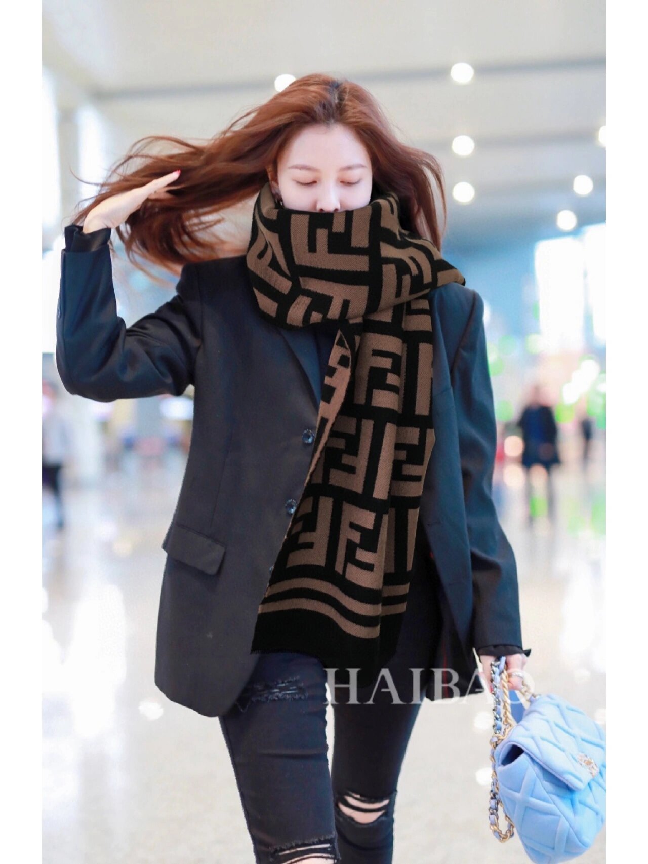 fendi芬迪 ff经典图案羊毛混纺围巾