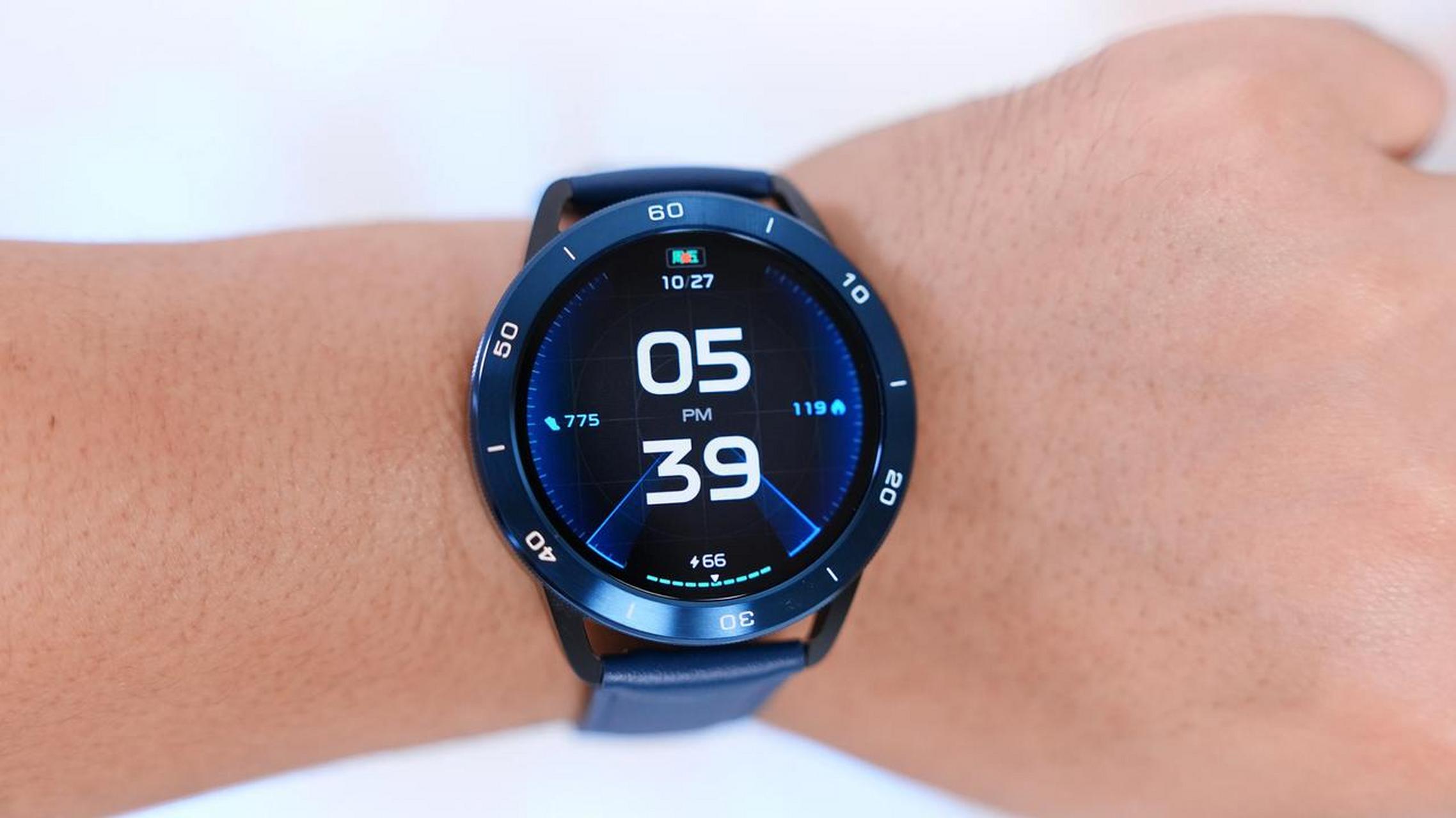 小米手表s3上手体验: 铝合金材质机身,阳极氧化喷涂工艺.