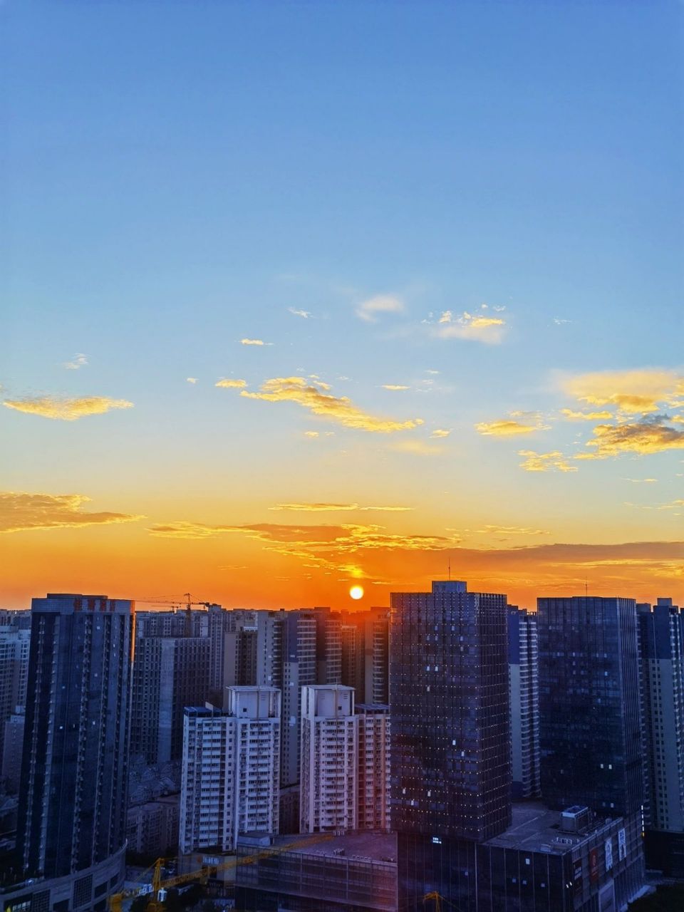 早安晨之美|窗外日出|又是艳阳高照的一天  早起的