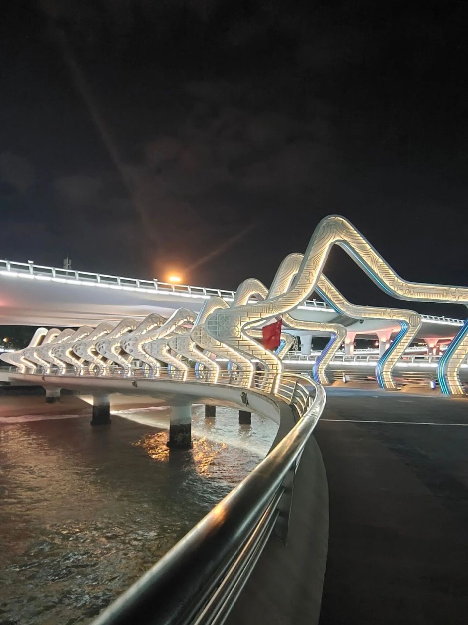 演武大桥观景平台停车图片