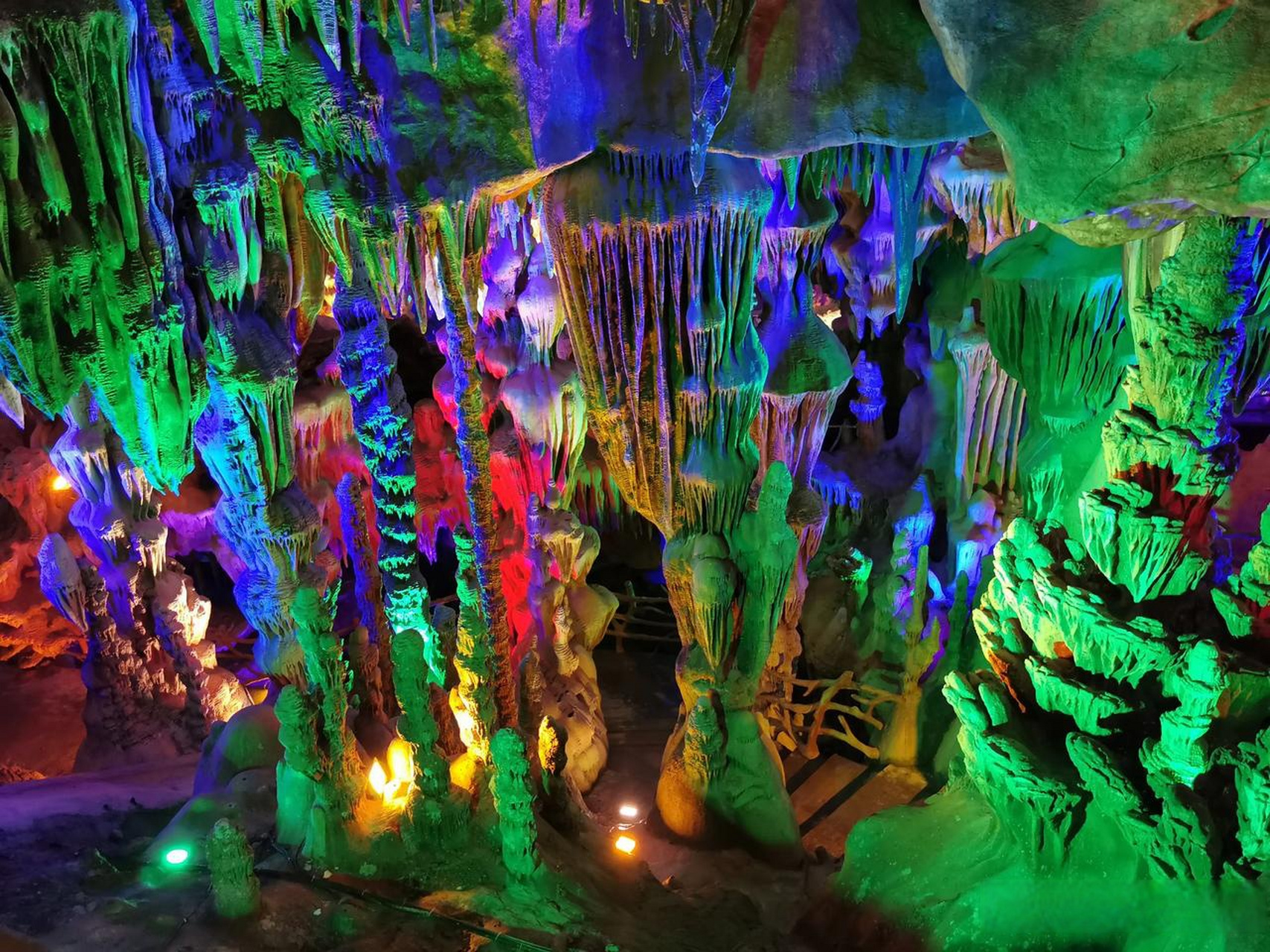 旅游 溶洞 漂流 最近打卡了位于绵阳江油的中华洞天景区.