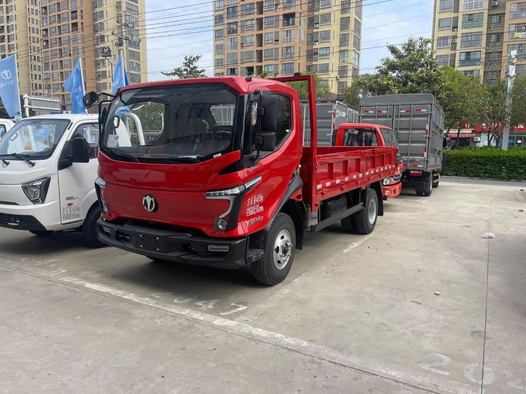 新款五征飞碟汽车:18吨王,平板自卸车