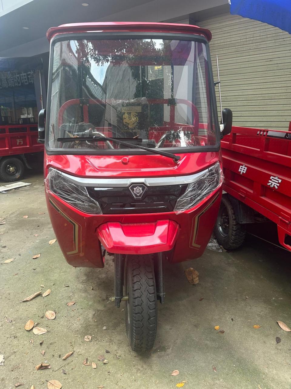 万虎三轮摩托车1米8至2 米6.