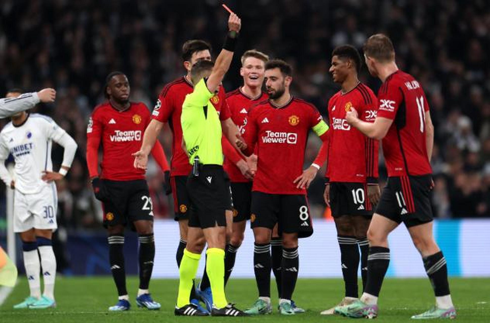 欧冠曼联2-0到3-4遭绝杀:沦为垫底,最后两场拜仁没戏,客场踢土耳其