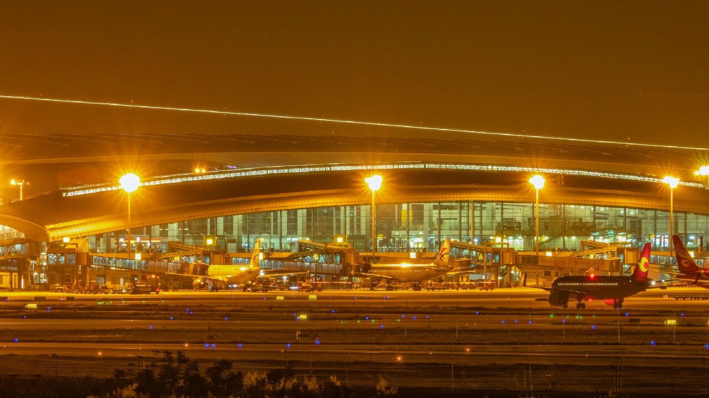 白云机场夜景图片图片