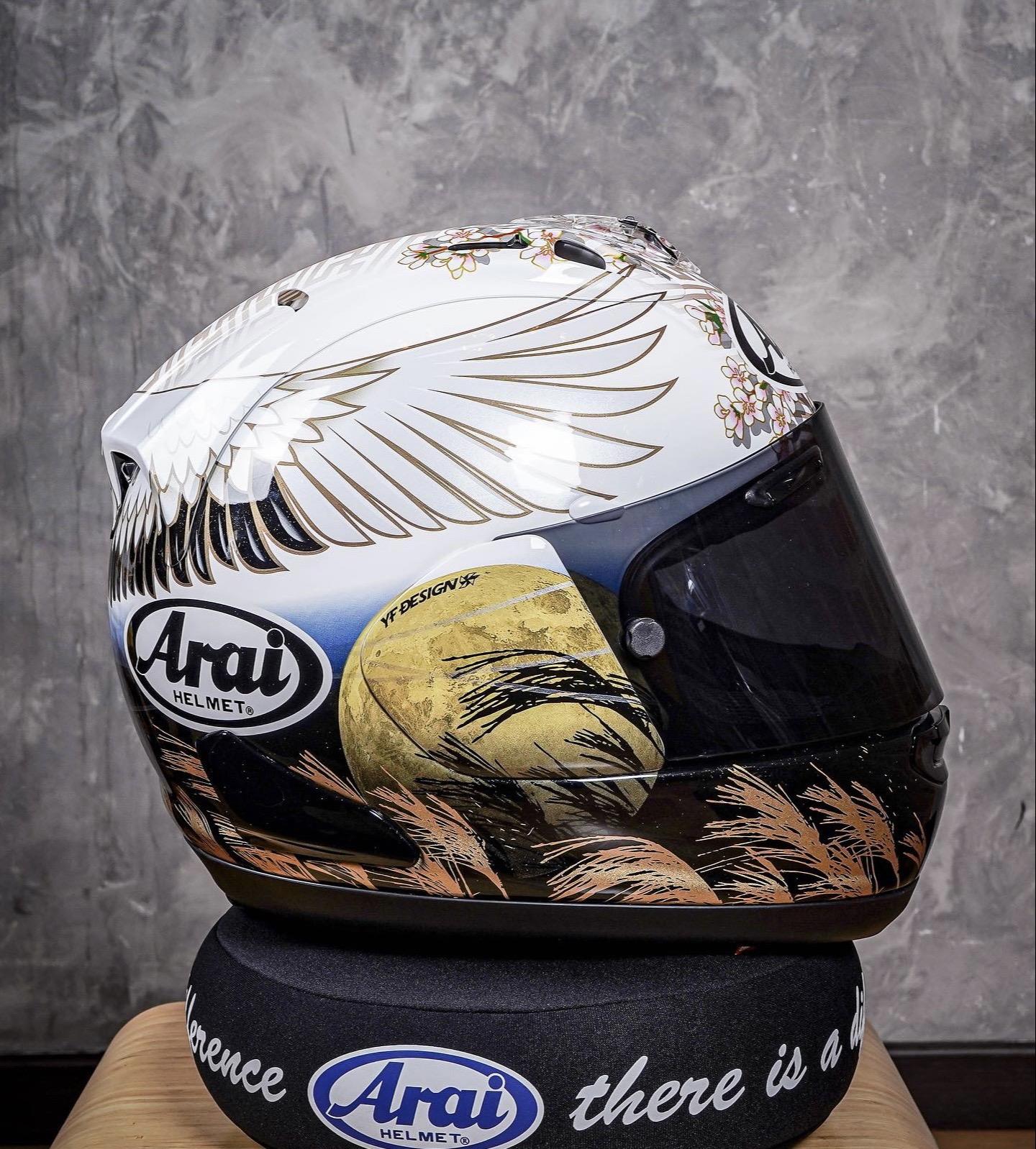 arai-rx7x仙鹤日式的外套鸟儿展开翅膀装饰头盔的左右两侧