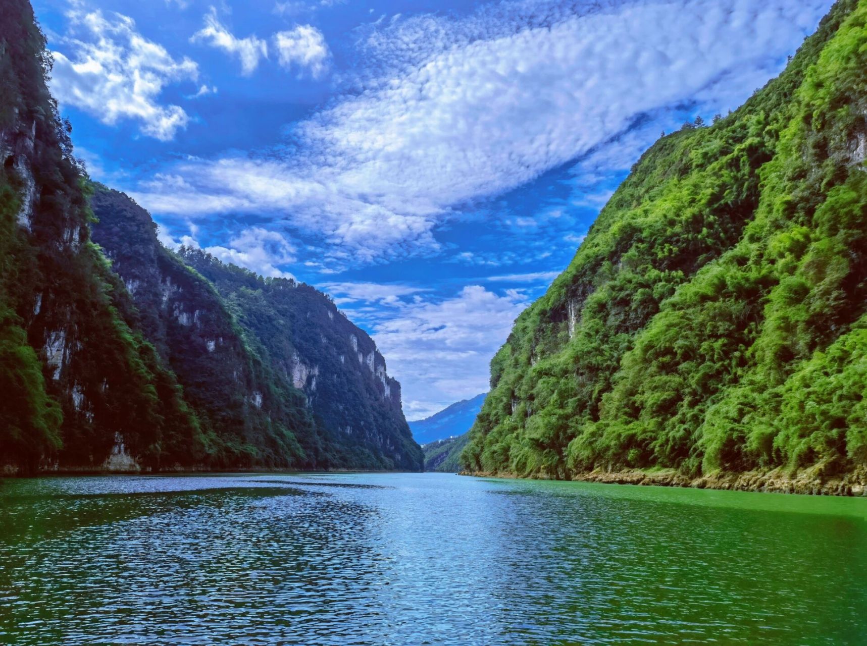 重庆亲子游 乌江画廊游船 乌江画廊每天9点半开船(注意:每天只有早上9