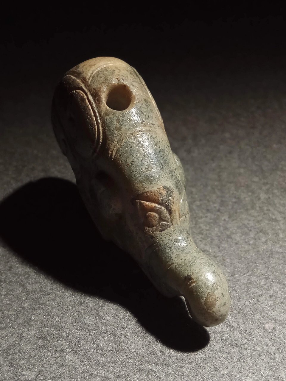 高古玉老玉 商周时期玉器 西周 圆雕玉象 和田玉02 玉象 象呈站立姿