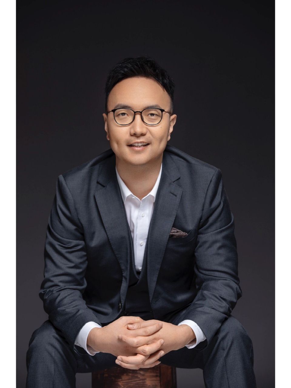 男士形象照|西装照|肖像照 摄影师:牟海波