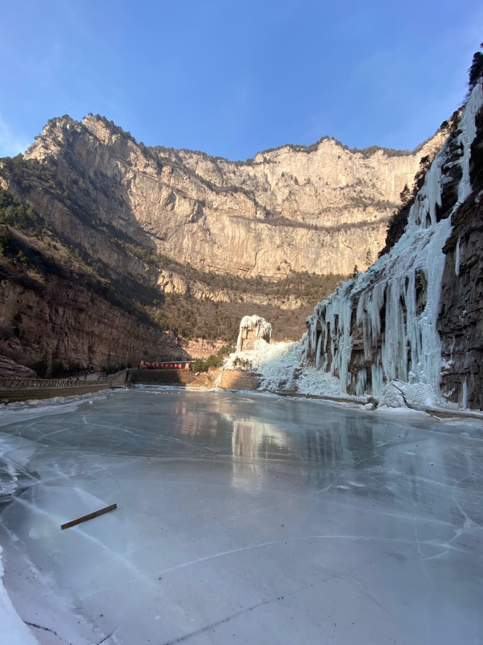 红崖峡谷景区(一) 山西省灵石县红崖峡谷景区集险,秀,雄,奇,幽于一体