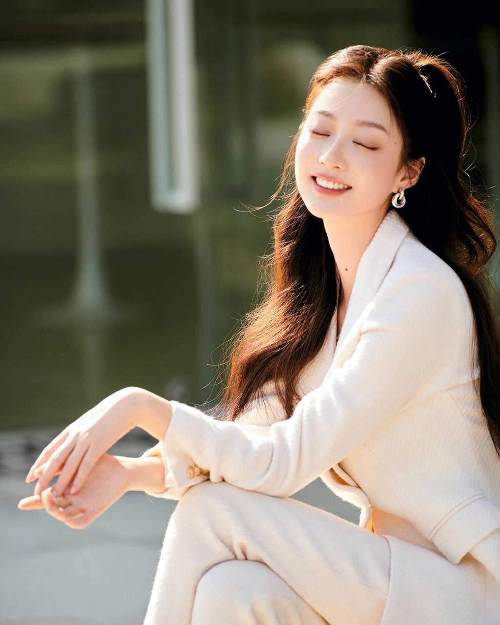 瞳摄影·|主持人冯琳超有气质西装写真来咯 瞳摄影·形象照|主持人