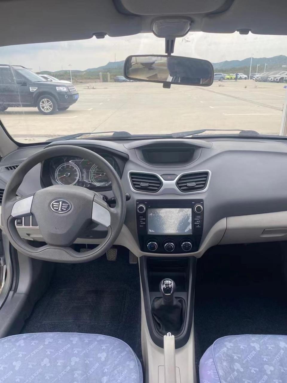 新到17年极品夏利n5.