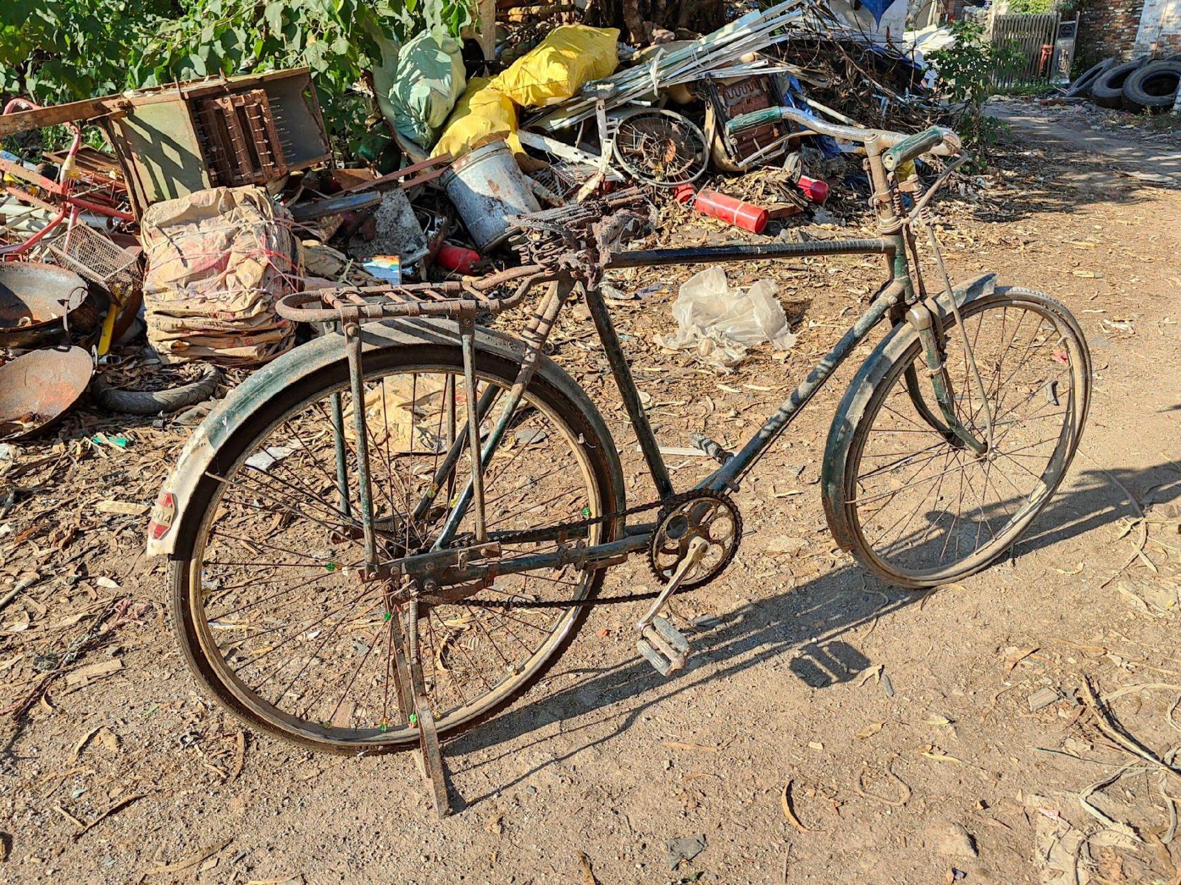 上海永久大罗马28寸古董,自行车
