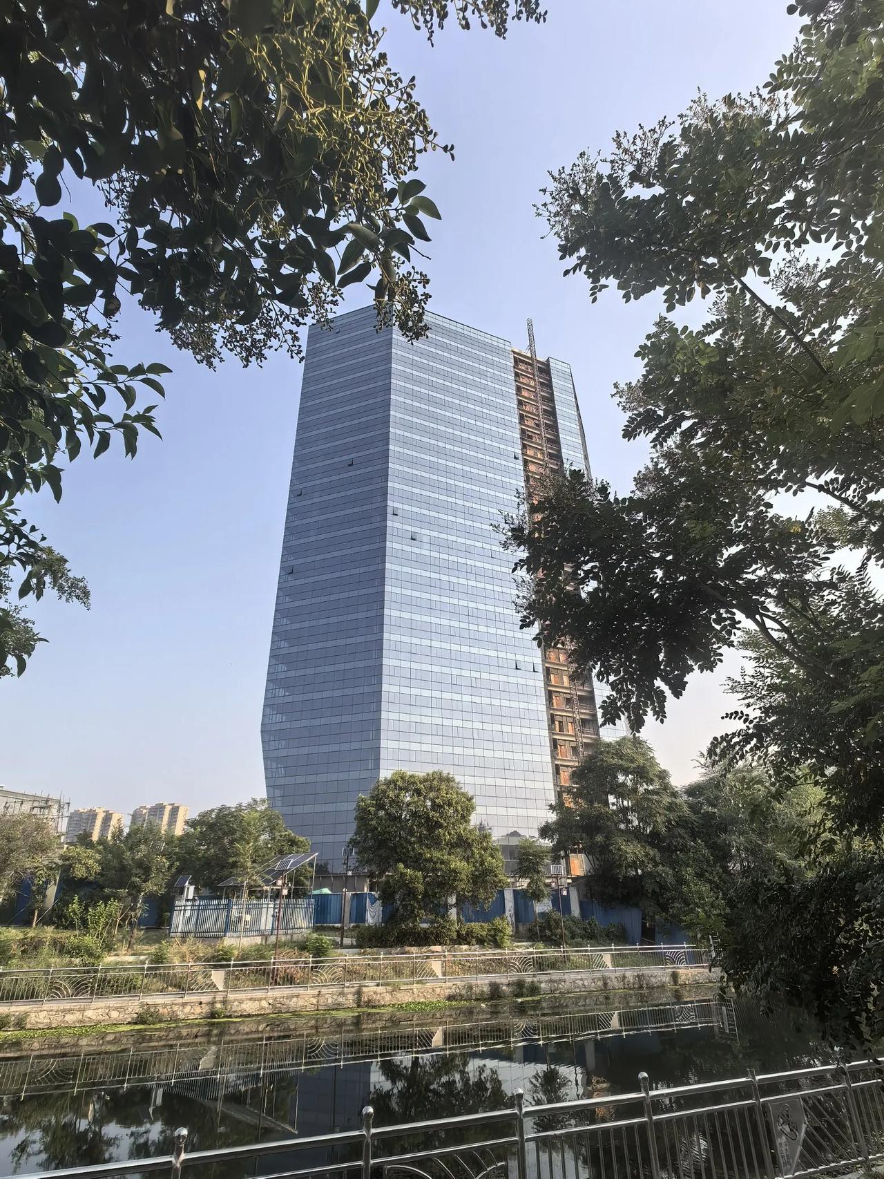 他们真诚待人,磊落行事,于纷繁世界中坚守本心,传