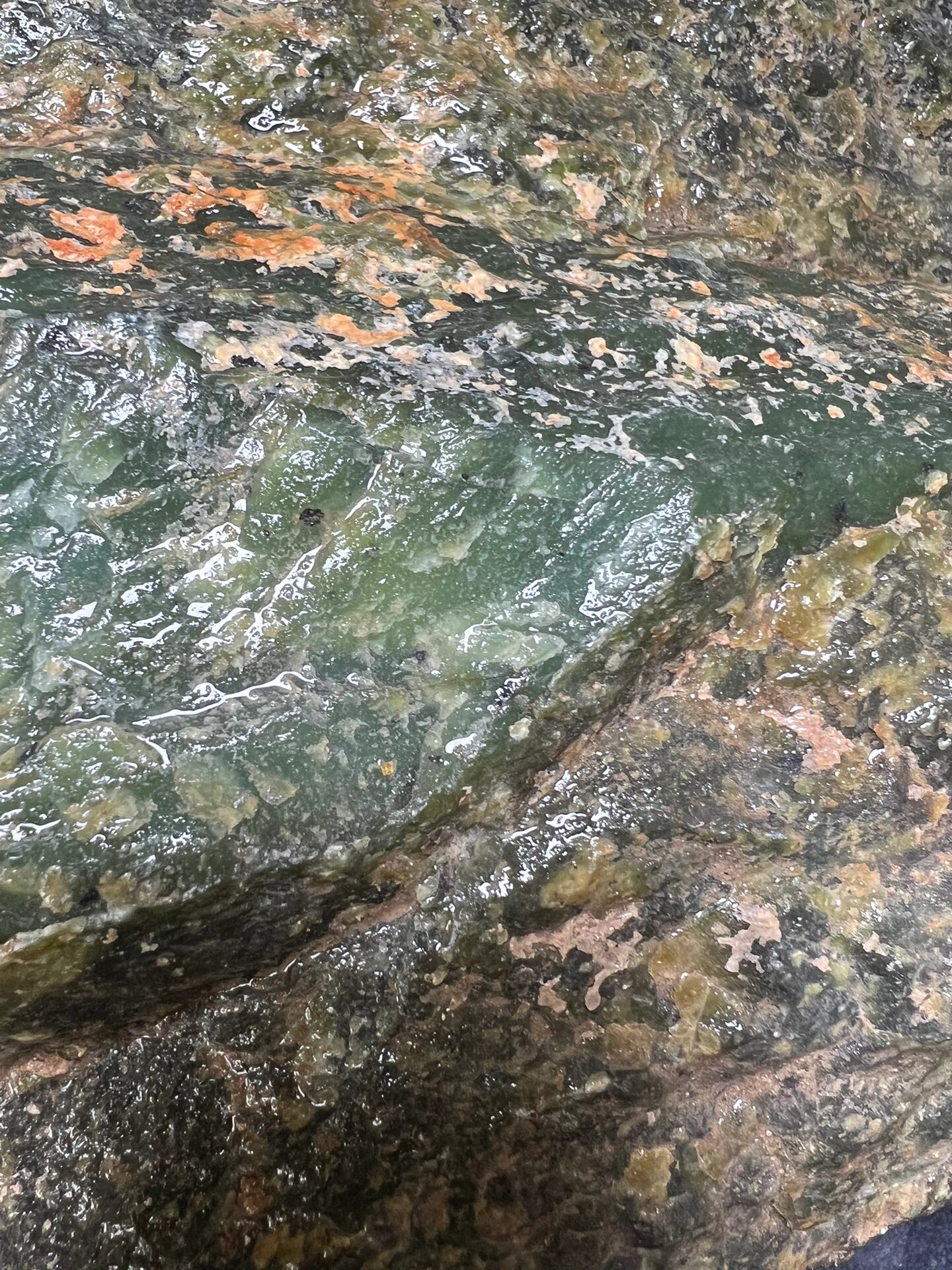 和田玉青海料野牛沟碧玉 和田玉青海料野牛沟碧玉,玉质细腻干净油性好