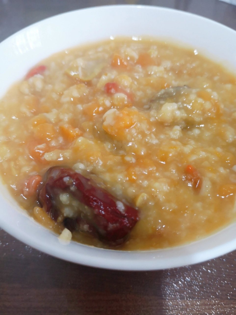 【减脂养生美味】板栗粥 板栗补肾,又具有丰富的纤维素,两者搭配,补益