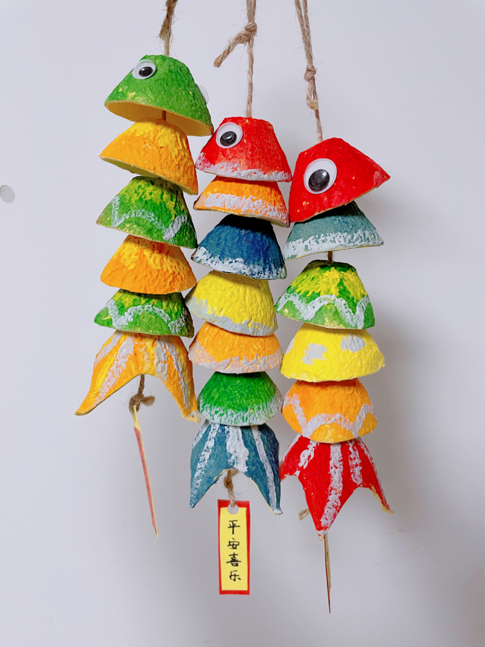 鸡蛋托手工变废为宝变身彩虹鱼96 不起眼的鸡蛋托,做出来的鸡蛋托