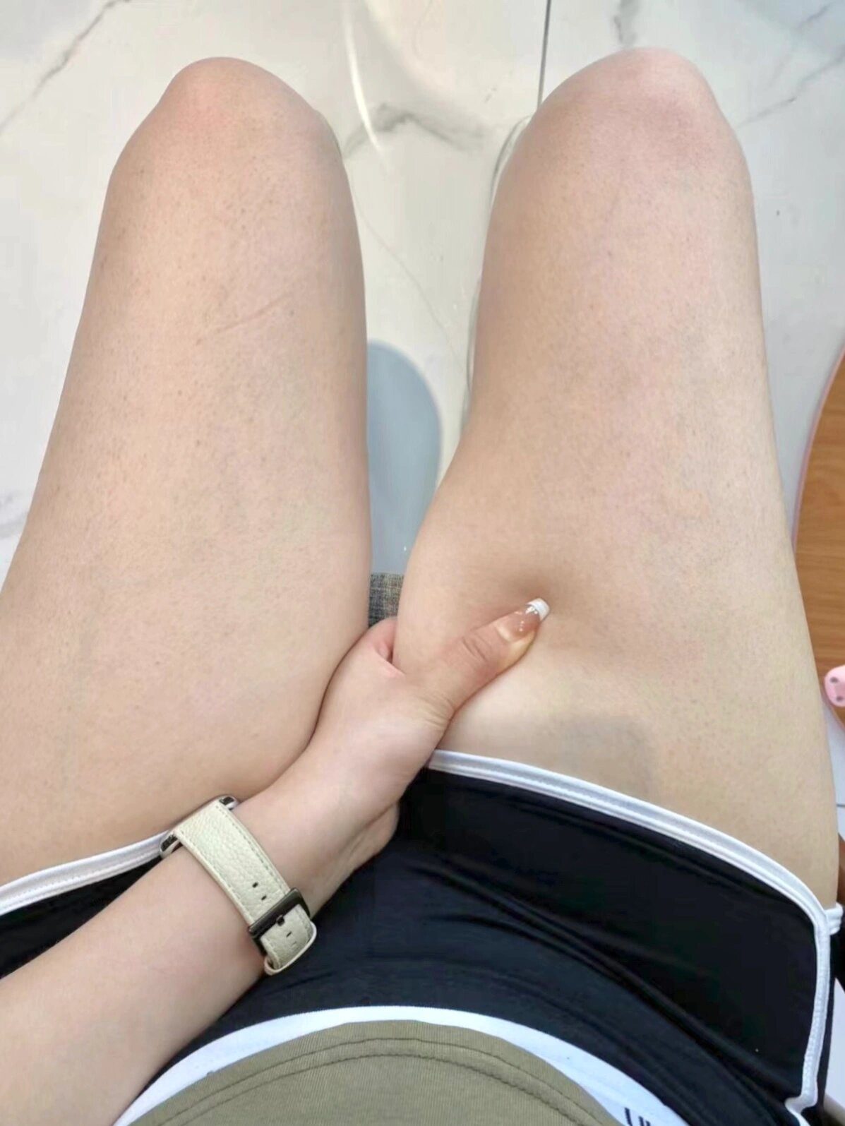 大腿粗是因为湿气重(去湿篇) 大腿内侧的赘肉好多,软绵绵的一捏一大把