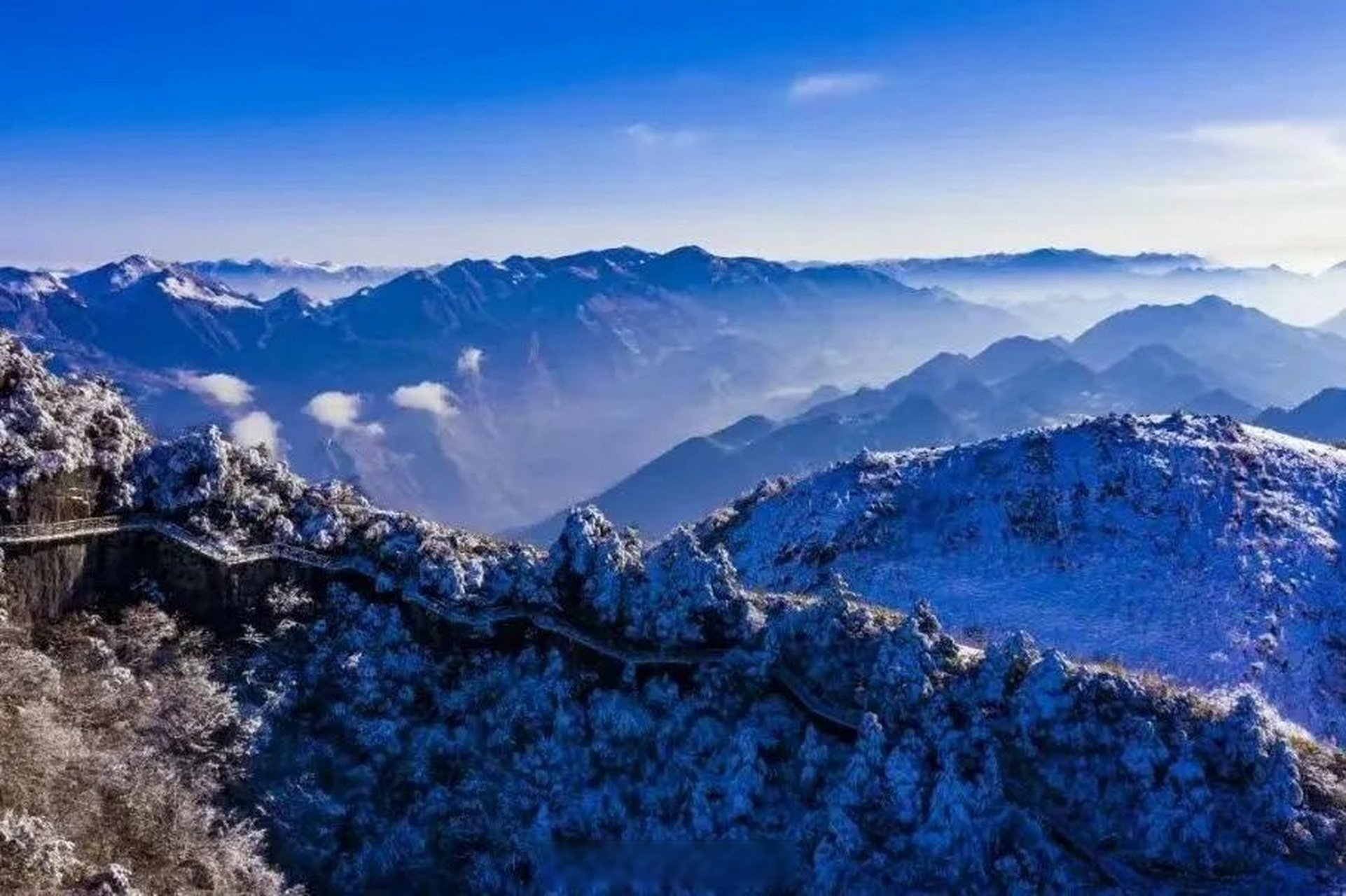 巴山大峡谷# 如果说雪是冬天的标志,那就来巴山大峡谷收集它吧!