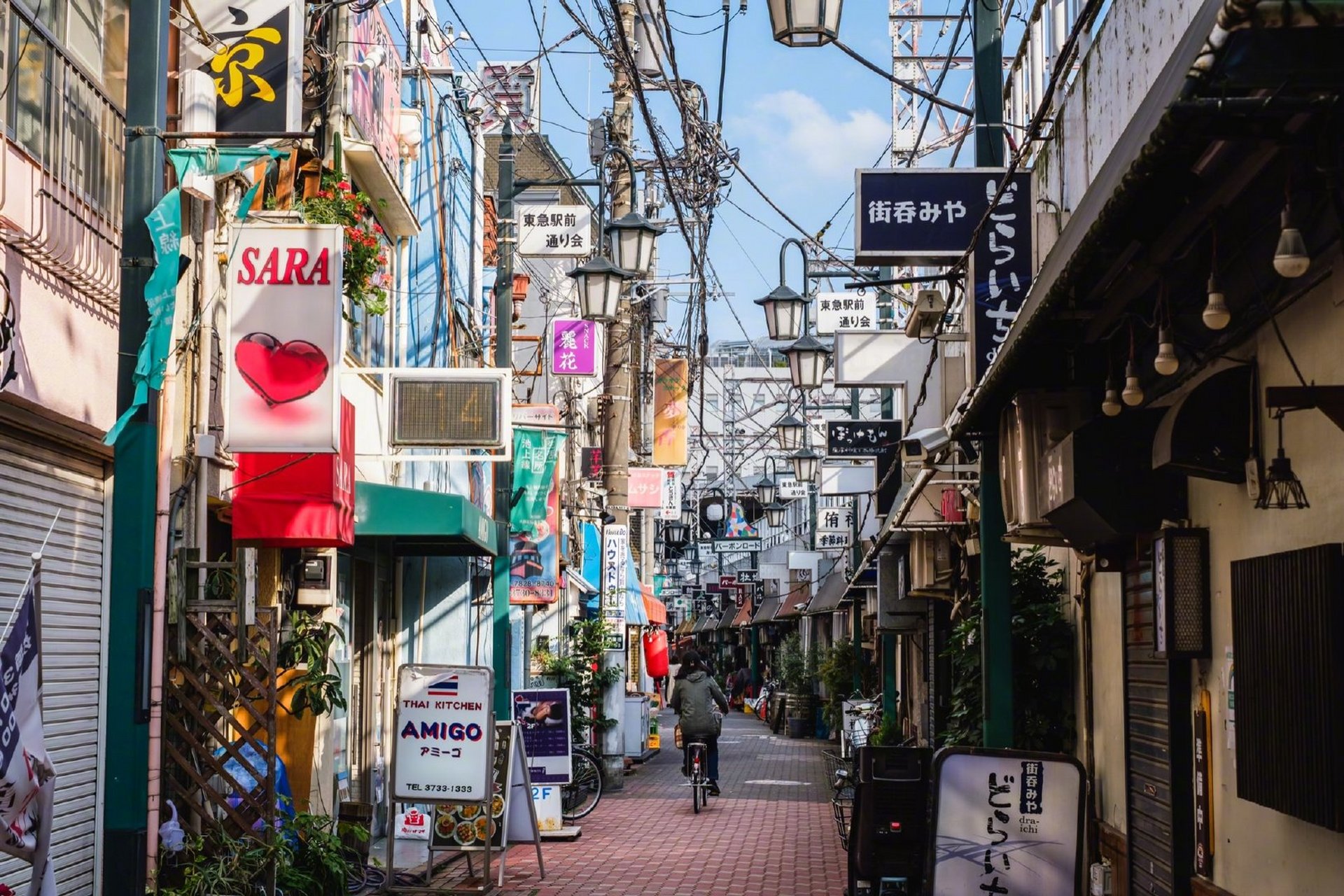 日本街头的文字招牌风景