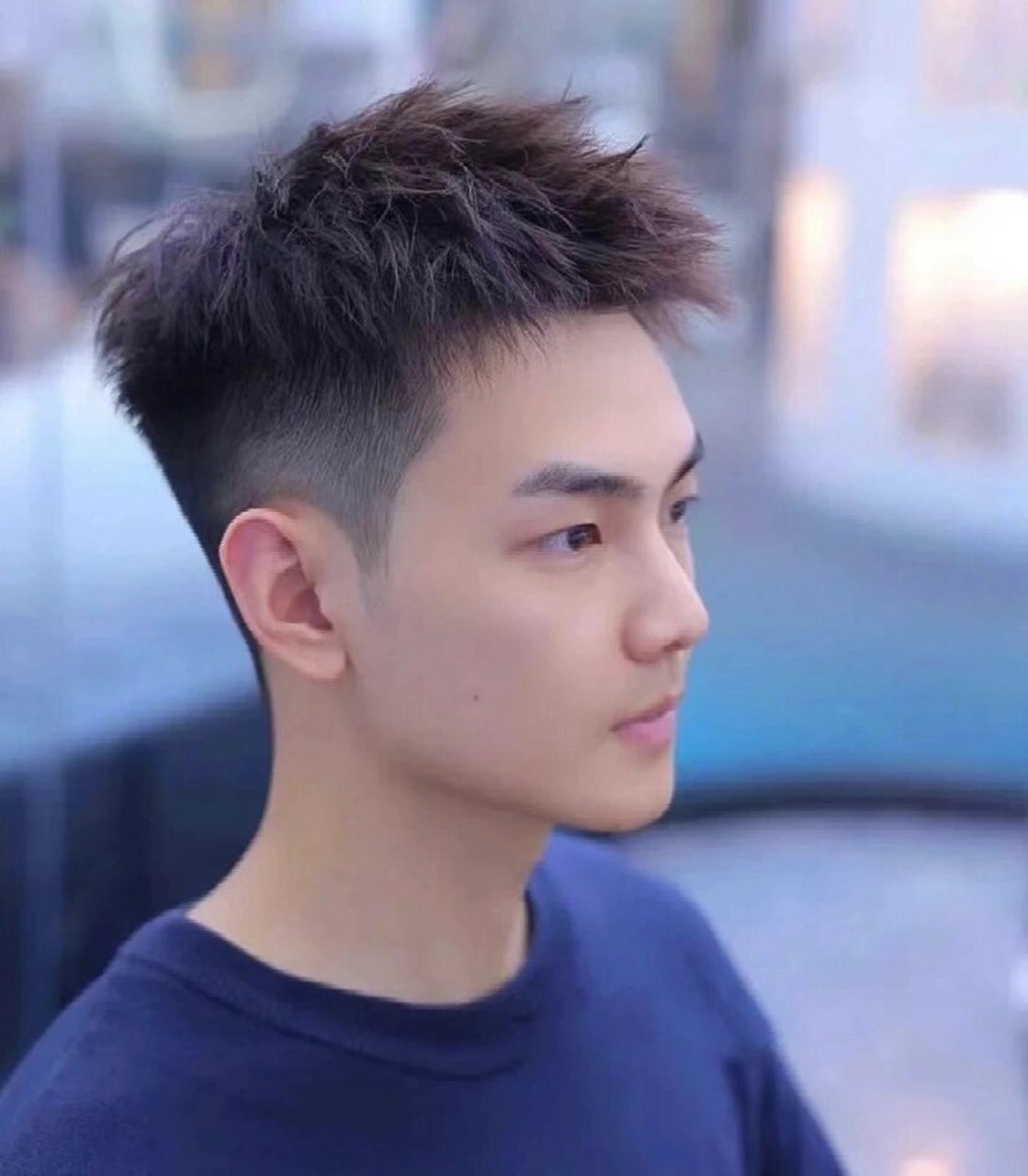 清爽摩根前刺发型,值得拥有  清爽摩根前剌短发 男士烫发1男生一定要