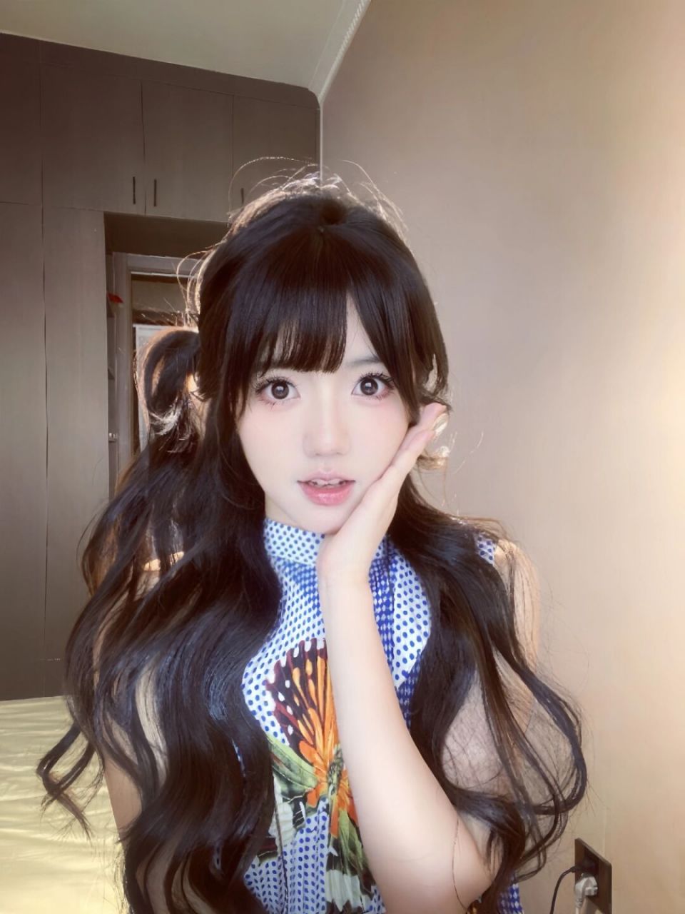 今天这款半扎歪马尾 真的超有爱情公寓的古早美女氛围感 精致又甜美