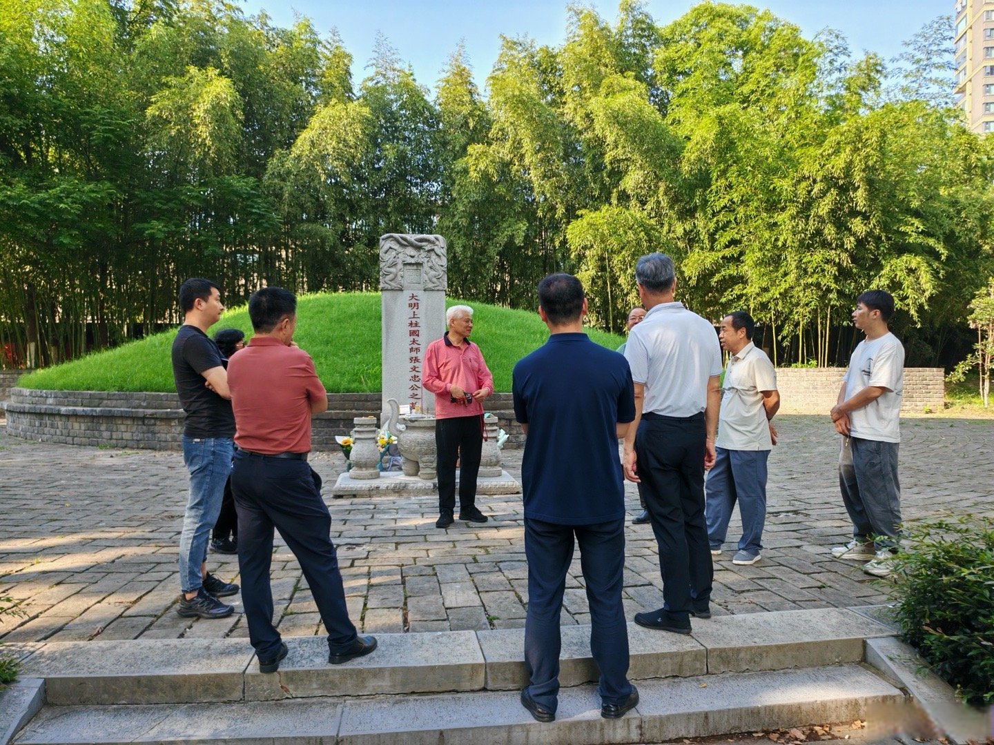 杨振宁和邓稼先的墓地在哪张居正墓园 痔疮膏蒋博园武冈周宜地荆门 胡