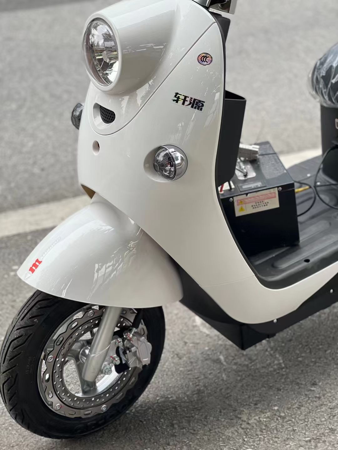 全新轩源电动车 72伏 全新轩源电动车 72伏,包上小蓝牌,价格实惠,看上