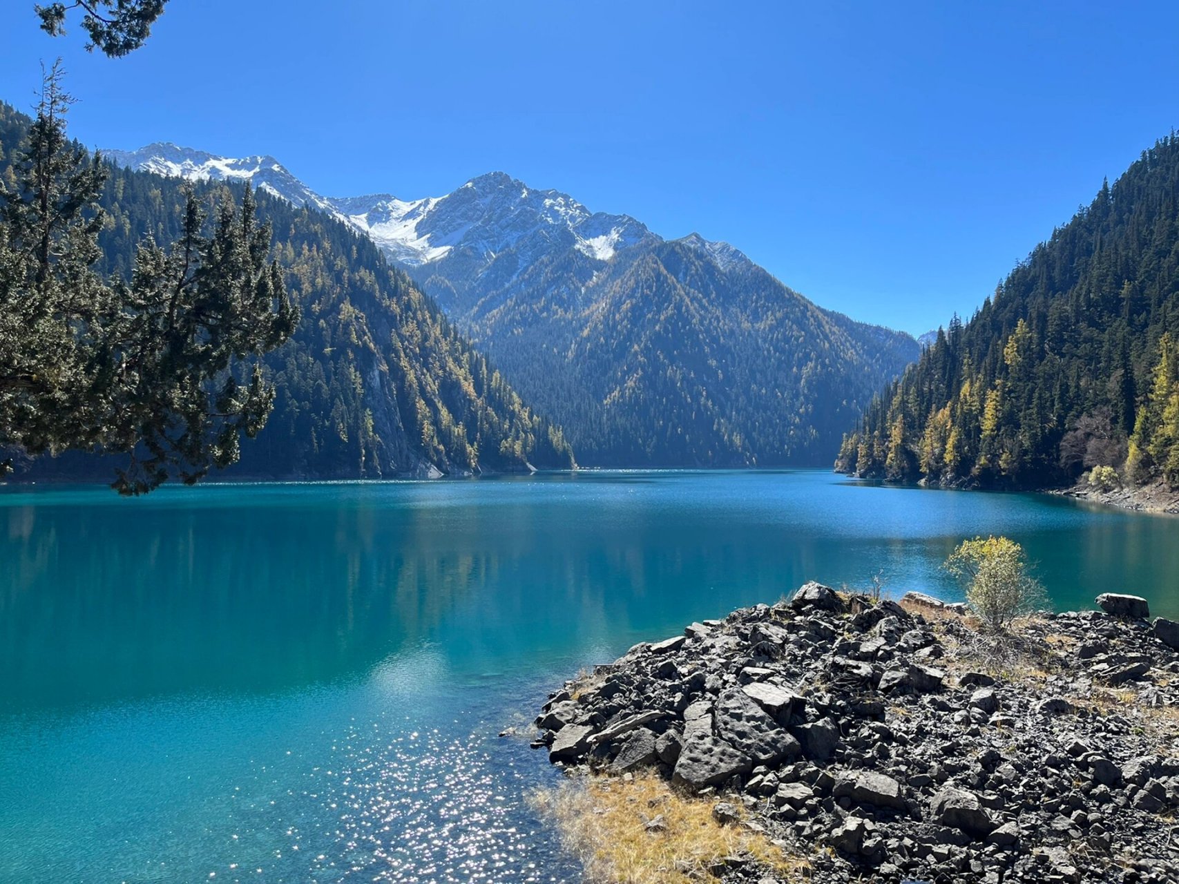 九寨沟两日游     九寨沟两日游 一,交通 由于住在沟口天堂口附近,到