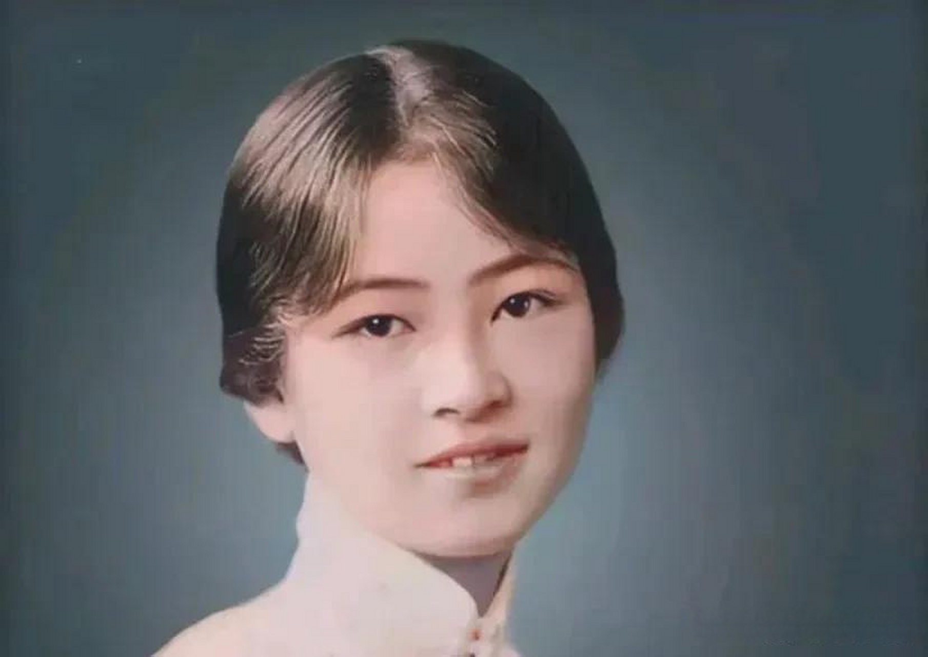 鲁迅先生曾骂过的那些名人,句句露骨  郭沫若:"远看是条狗,近看像条