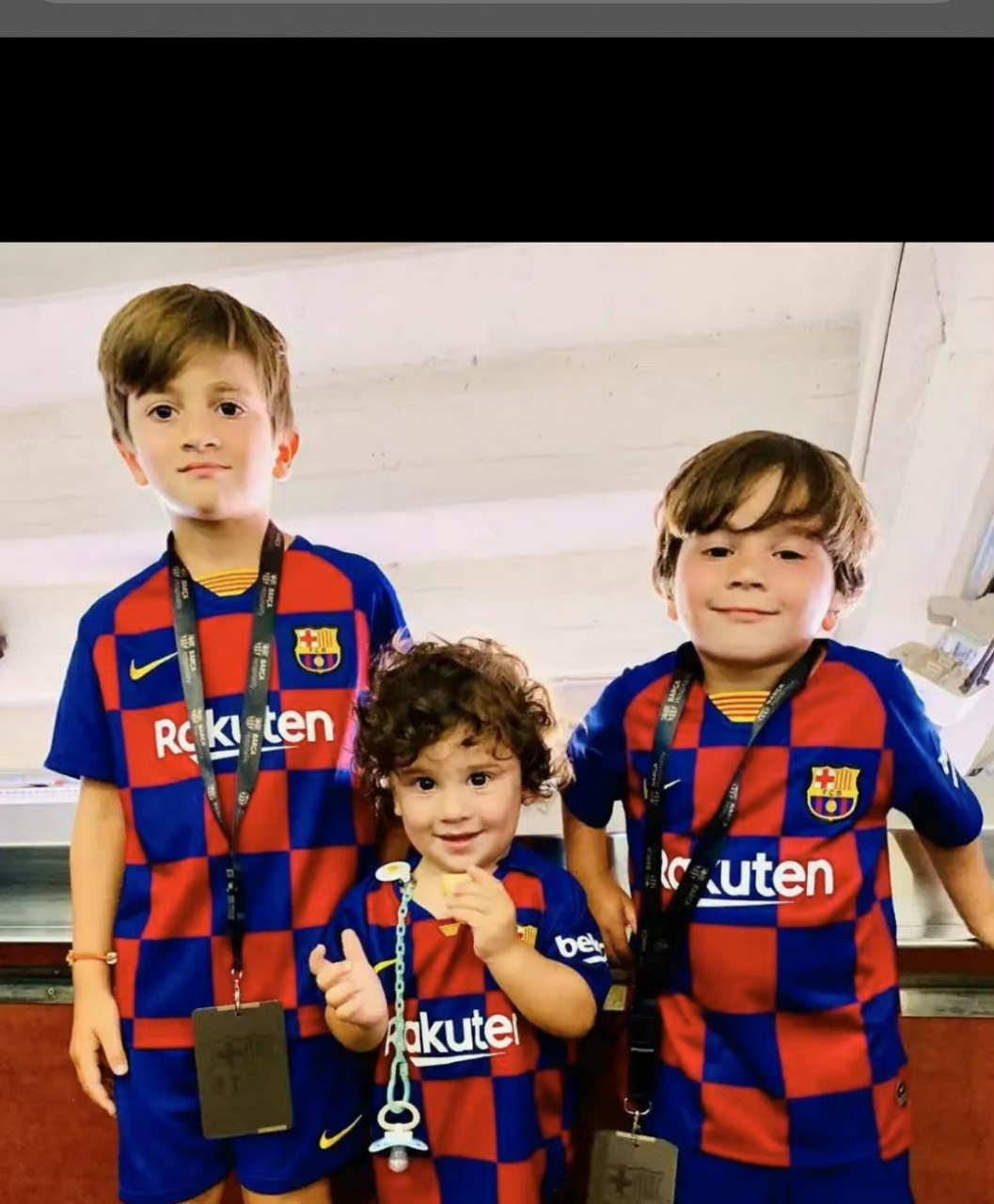 梅西有丝分裂来的崽|三儿子ciro 2018年2月,梅西小儿子ciro出生 在此