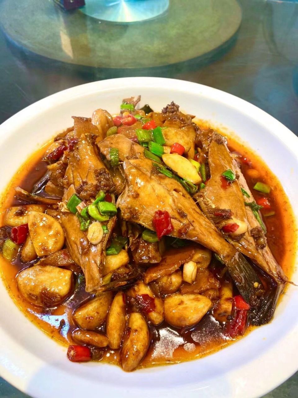 95     上周去吃的扒皮鱼真的太失望 导致我无时无刻都在想念三锅