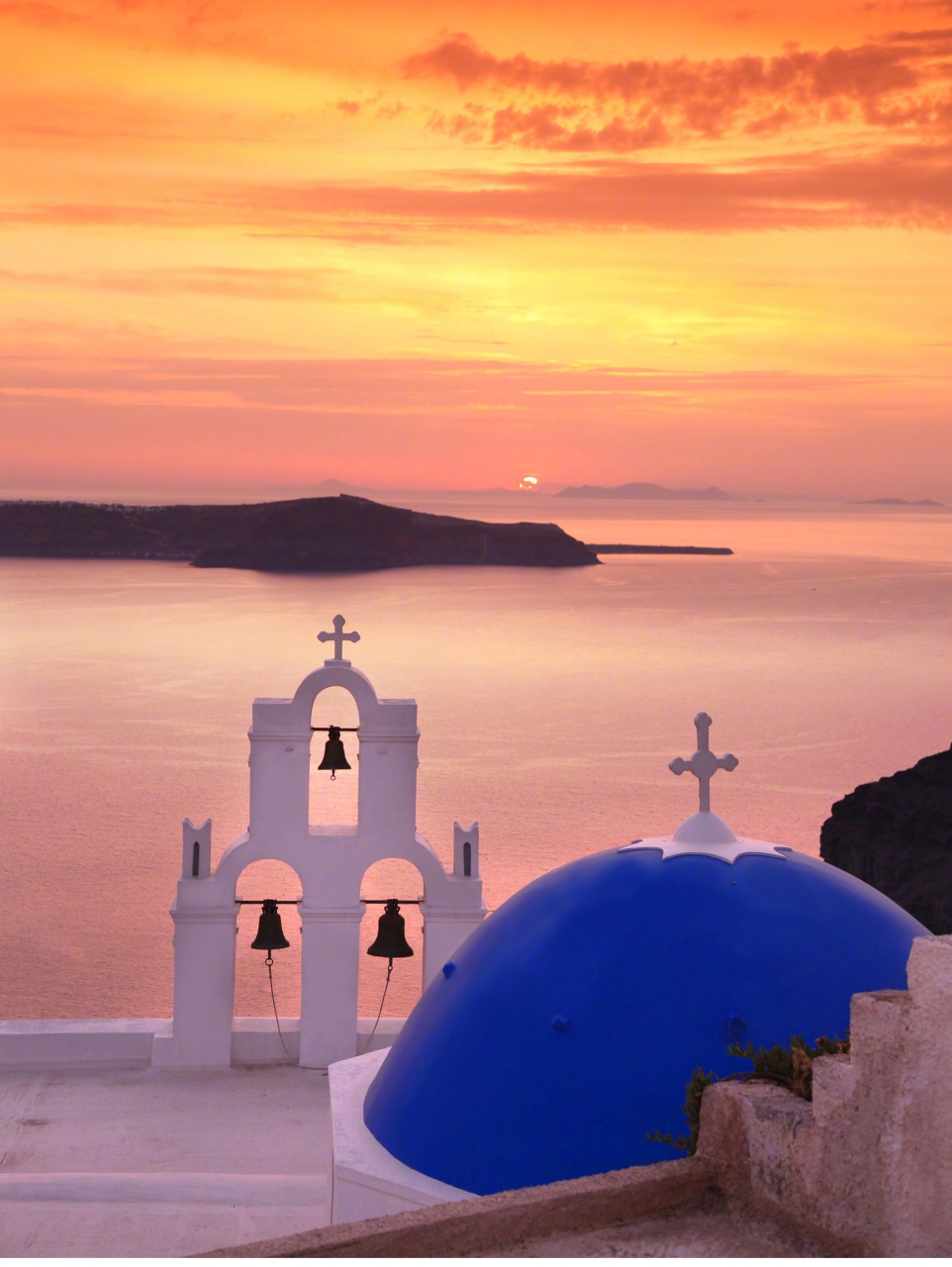 美图种草# 圣托里尼,坐落在蓝色地中海的极致浪漫.