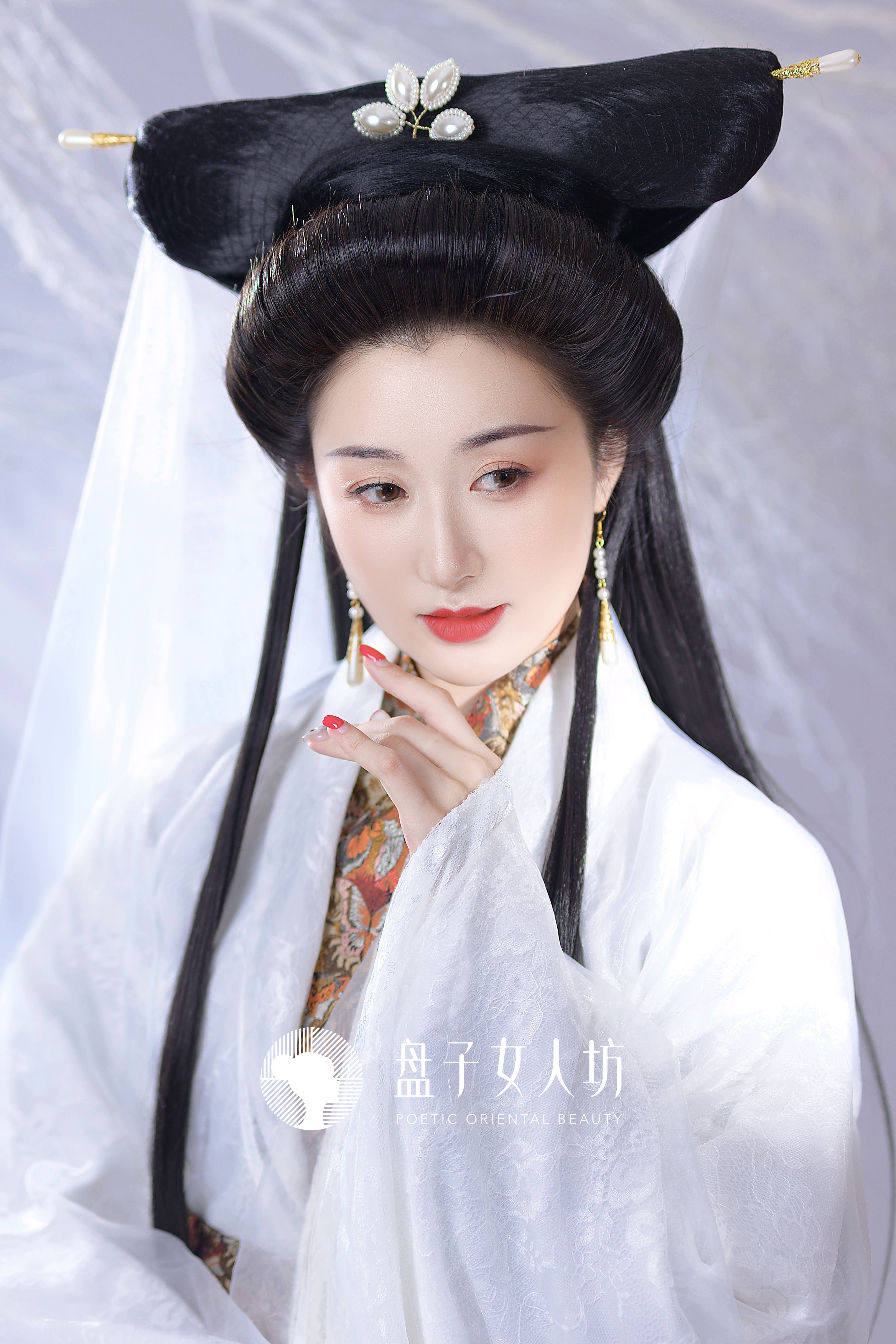 经典复刻《新白娘子传奇》白娘子 "情纵痴也终有完