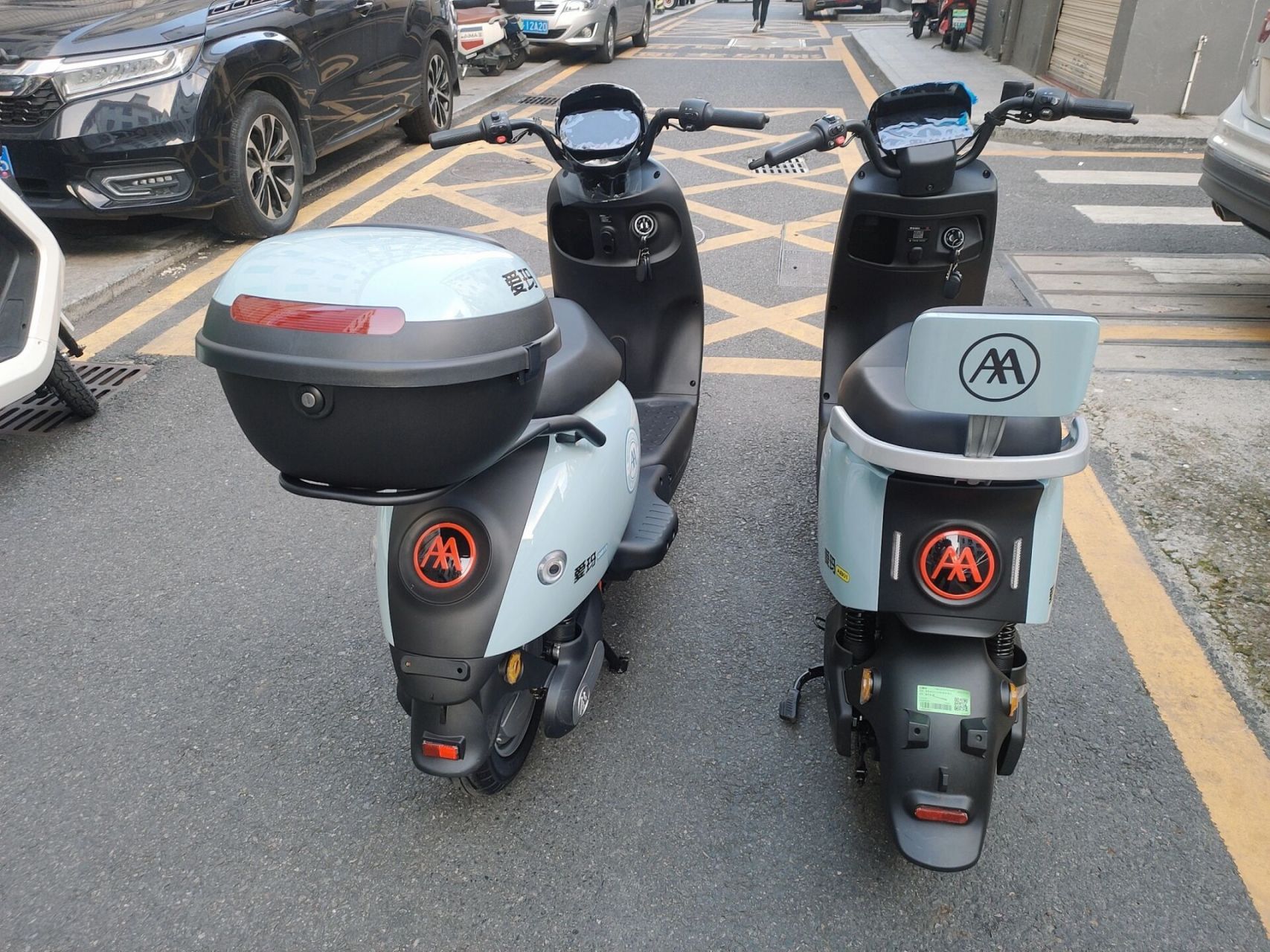 爱玛电动车 爱玛爱朵qb13 新国标包上牌 48v2299续航里程45公里 60v