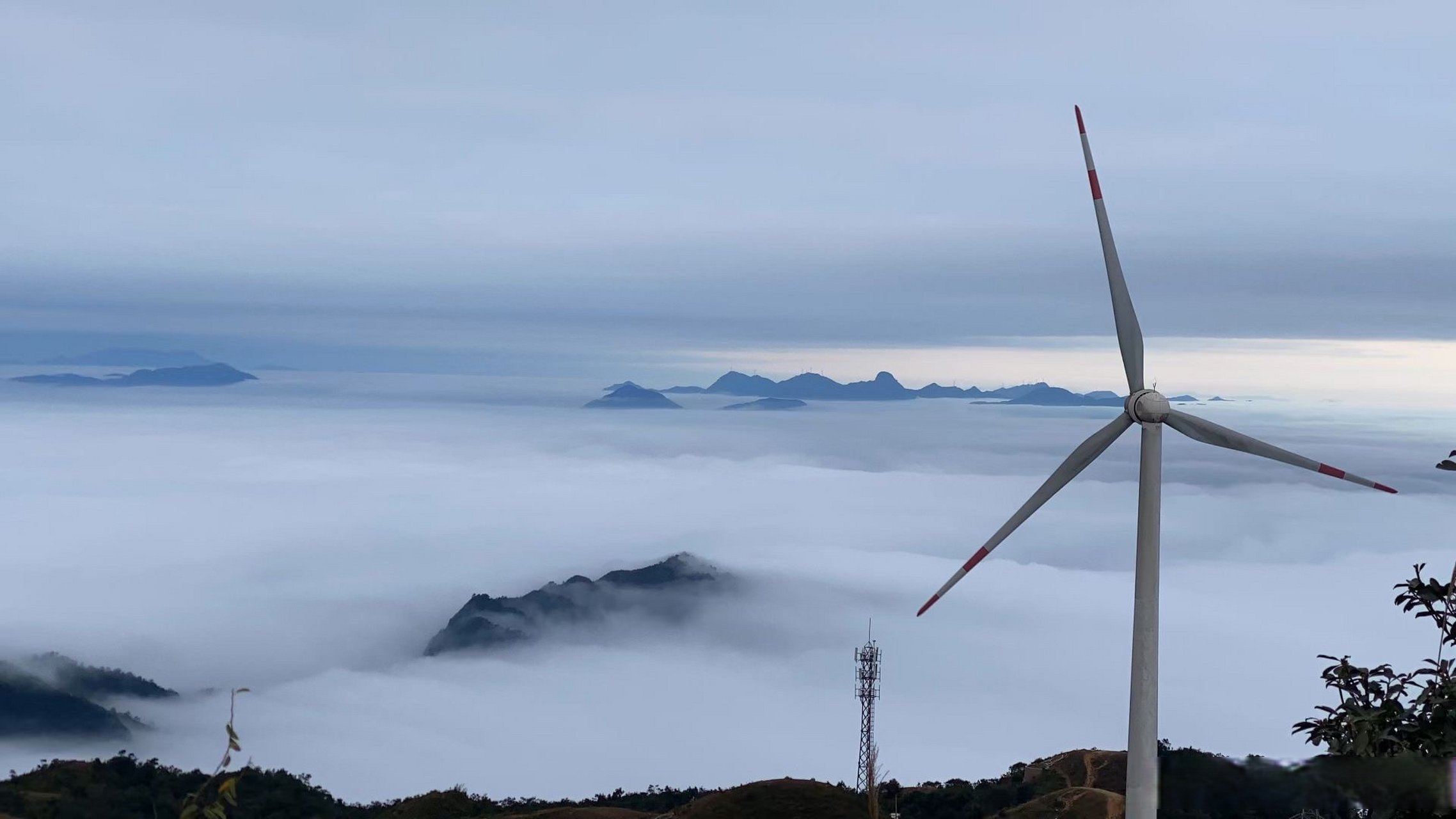 罗定风车山 神仙露营地 星空 银河 日出 云海 一年美四季 浪漫不打烊