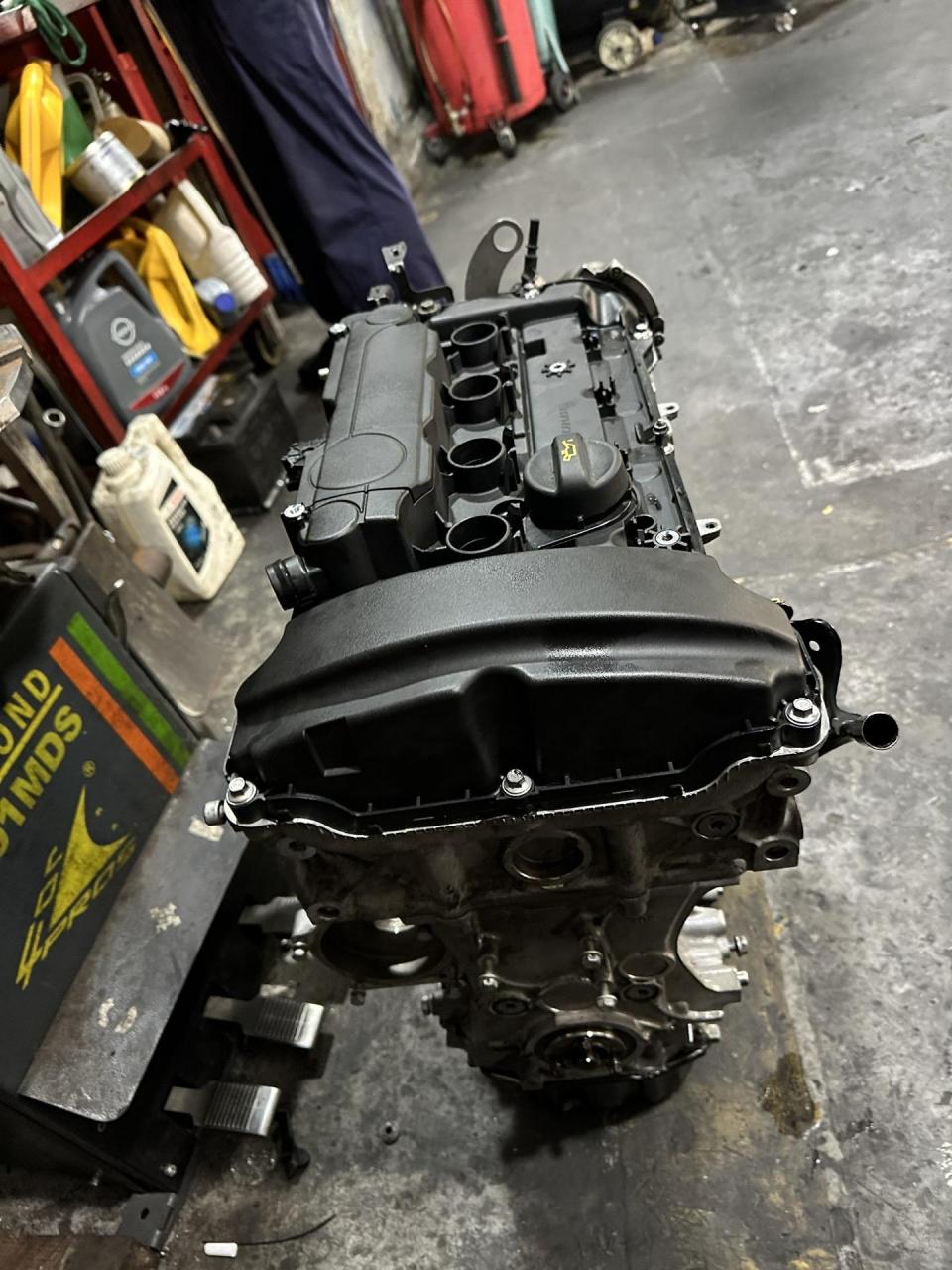 进口标致308cc解体维修烧机油及发动机故障灯亮,波箱换档顿挫,组装