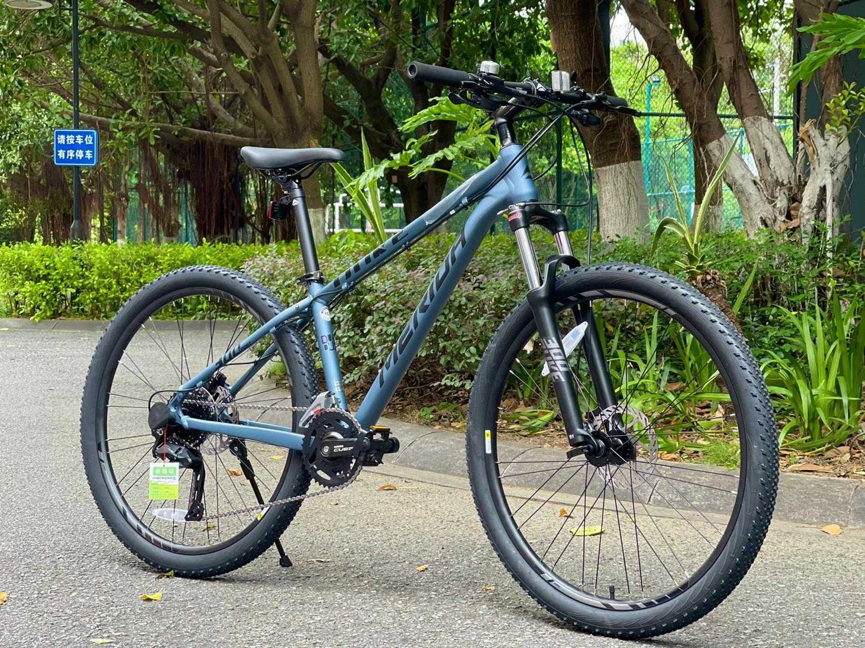 美利达24款公爵300,新款新配色,四色可选,套件采用禧玛诺cues系列2x9