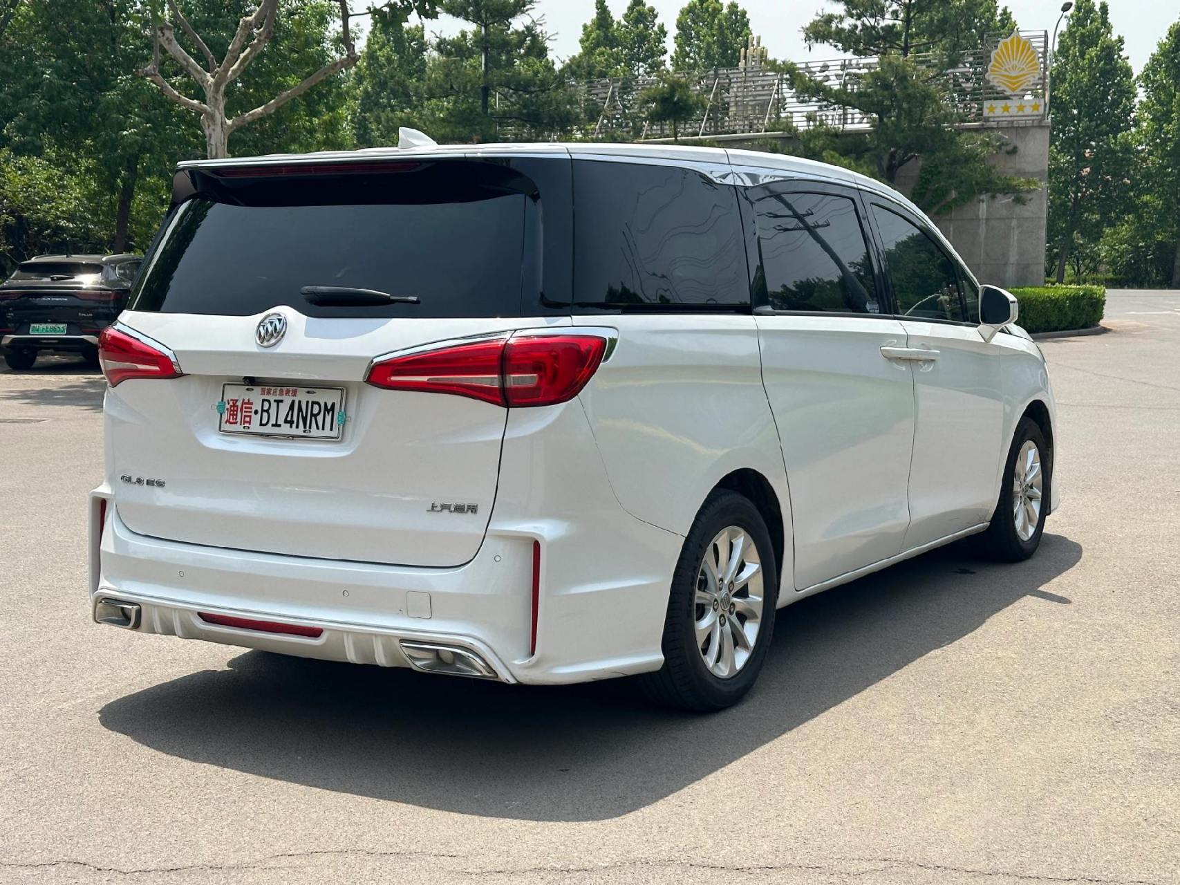 20年别克gl8es改装蒙娜丽莎套装,一手户,实表12万