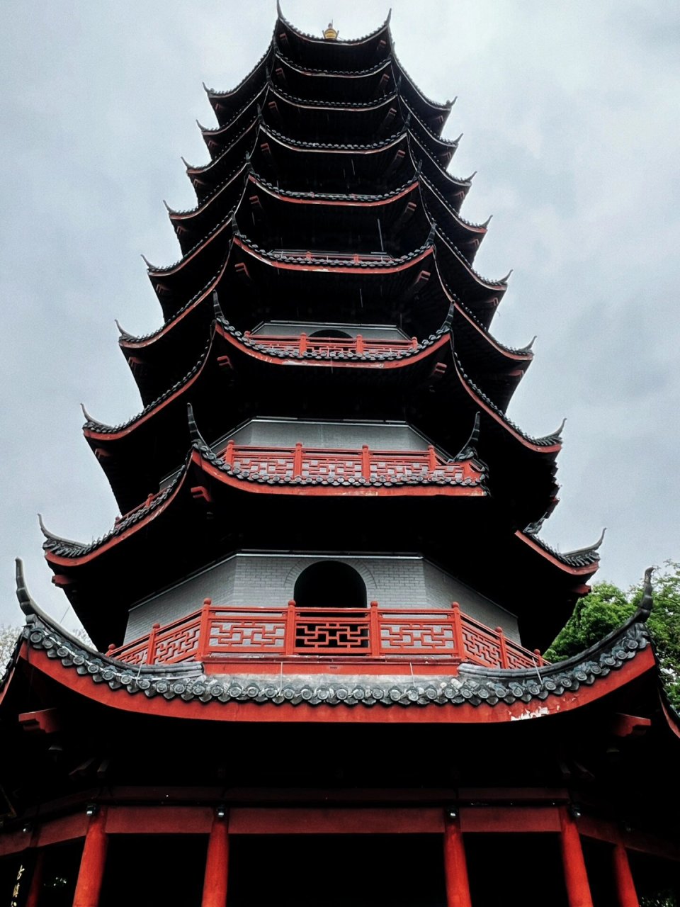 临浦峙山公园,山不高,清净,可俯瞰临浦风景   	 峙山,是临浦的地标.