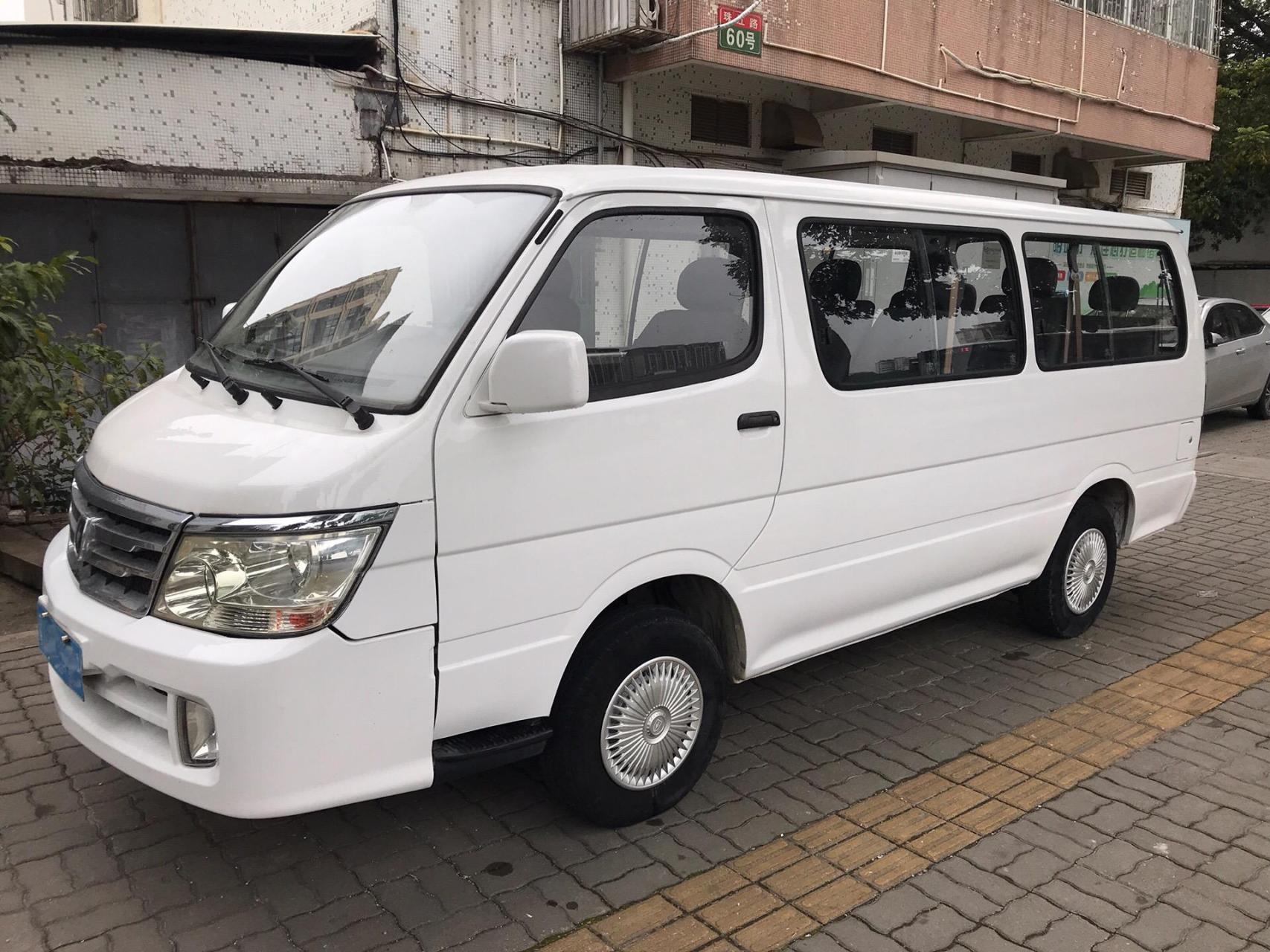 新到在售2013年12月金杯9座面包车,蓝牌c证可以驾驶,配置高,电动调节