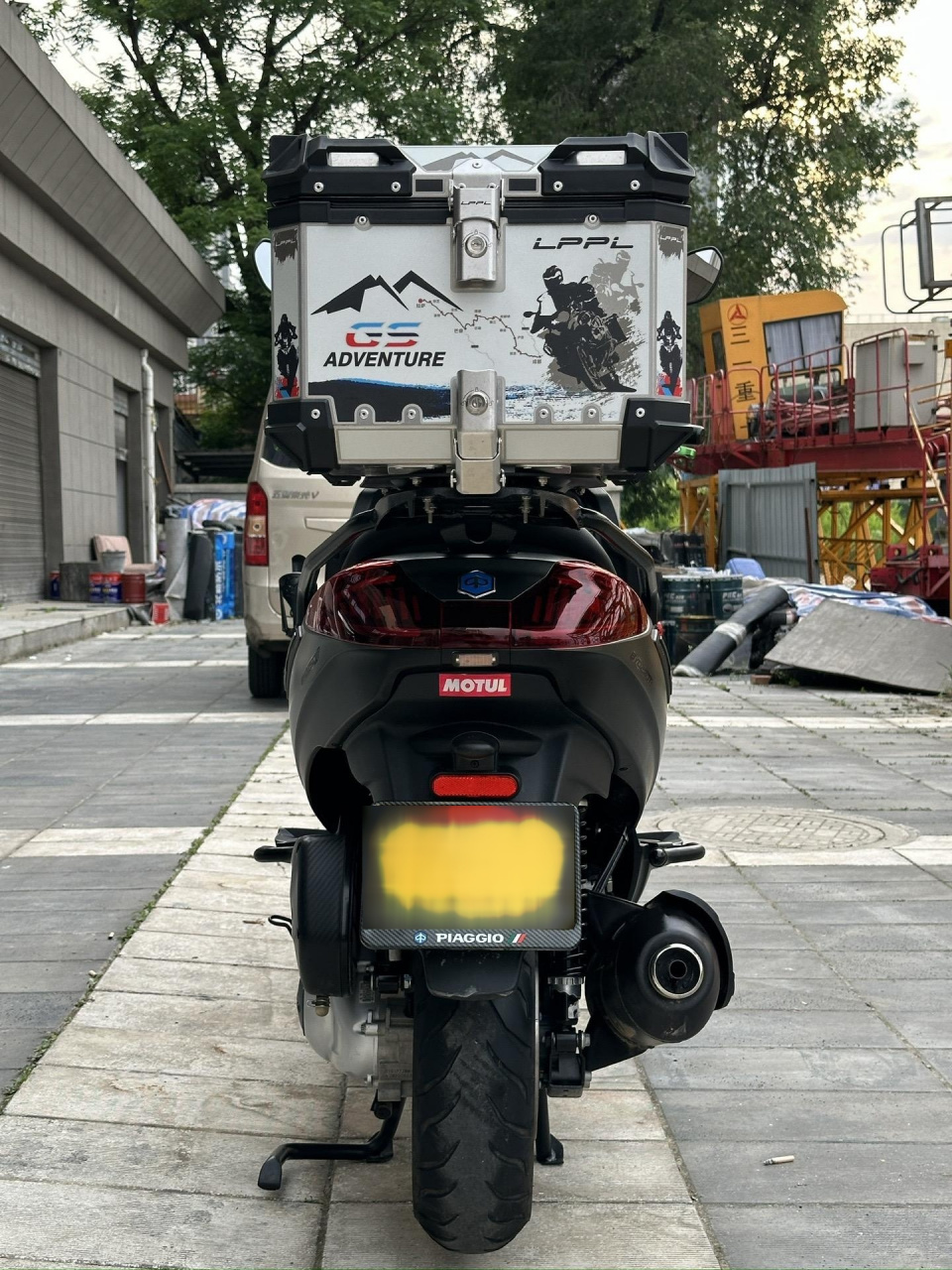 最新拿下比亚乔x7 22年7月上牌 安全行驶6000公里 加装全包护杠,水杯