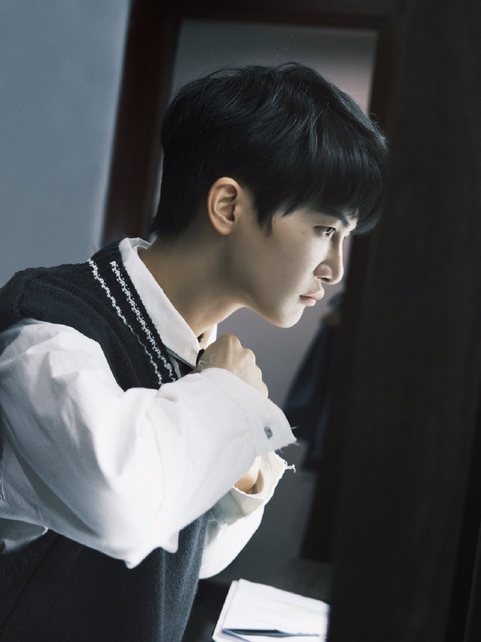 周深氛围感神图    又来更照片了哈哈哈