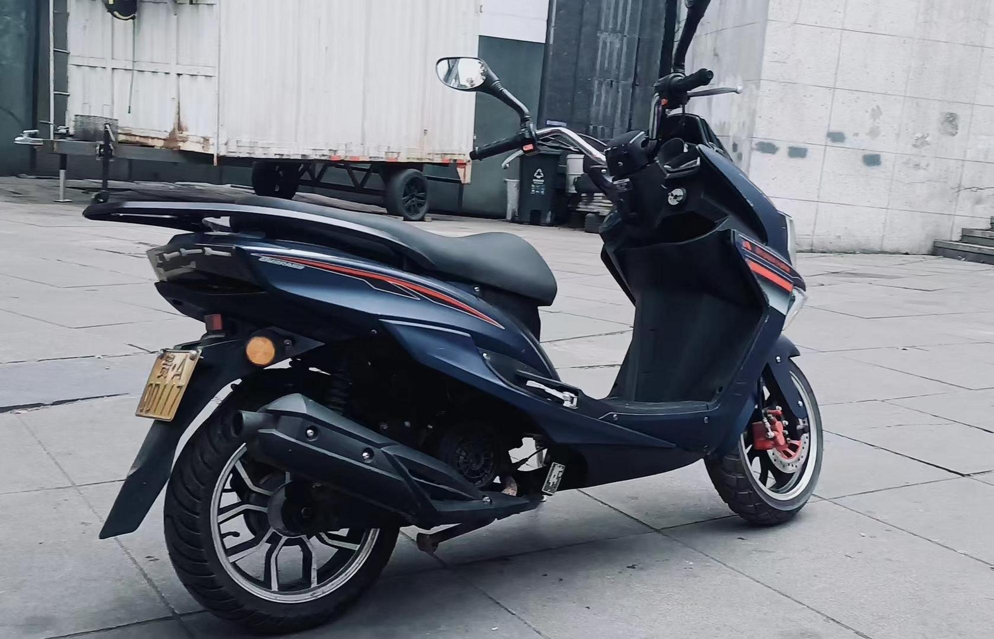 23年3月上牌建设望雅150大踏板 外观有剐蹭 车况精品 没有拆修 8000